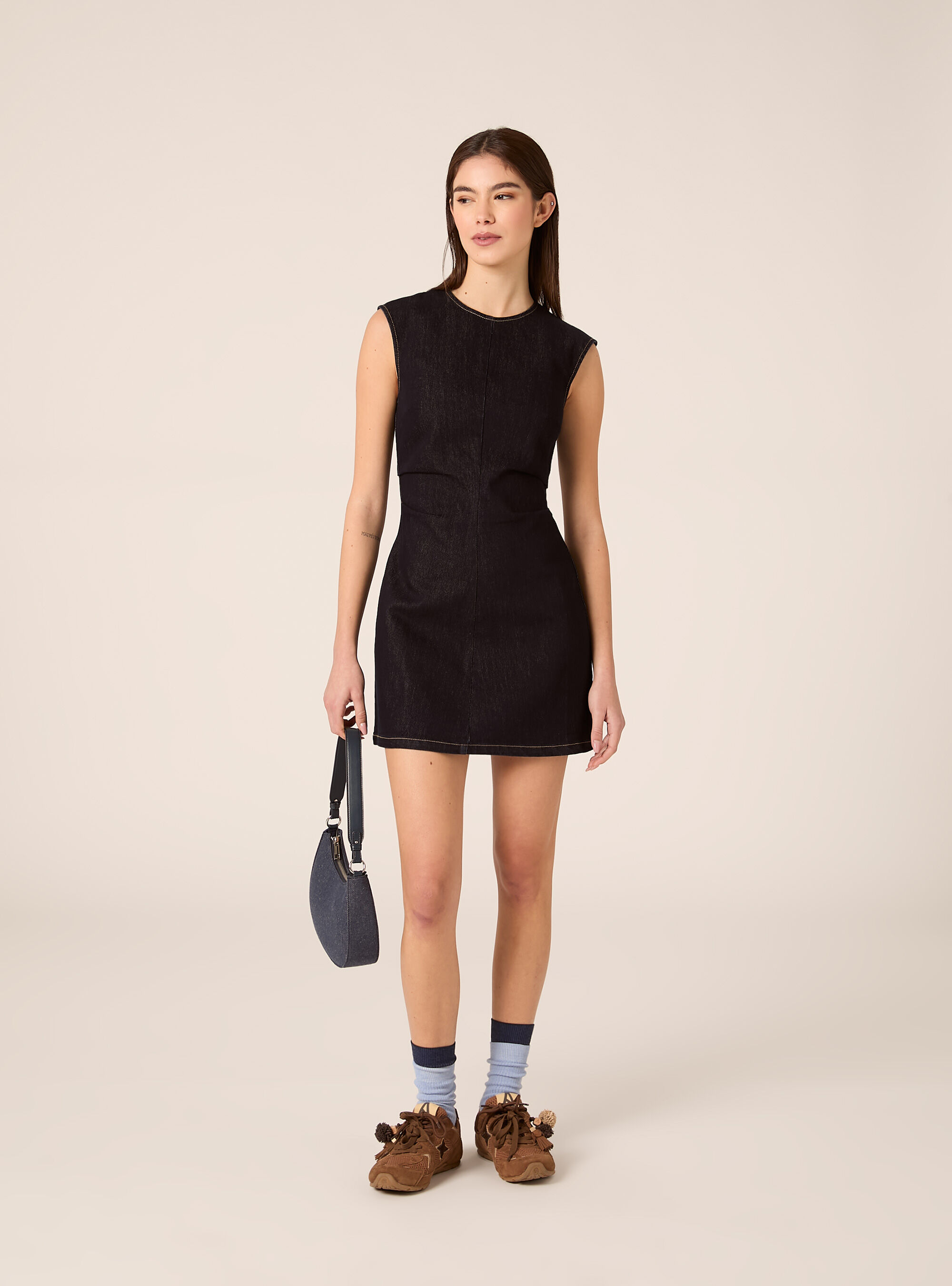 Short denim dress