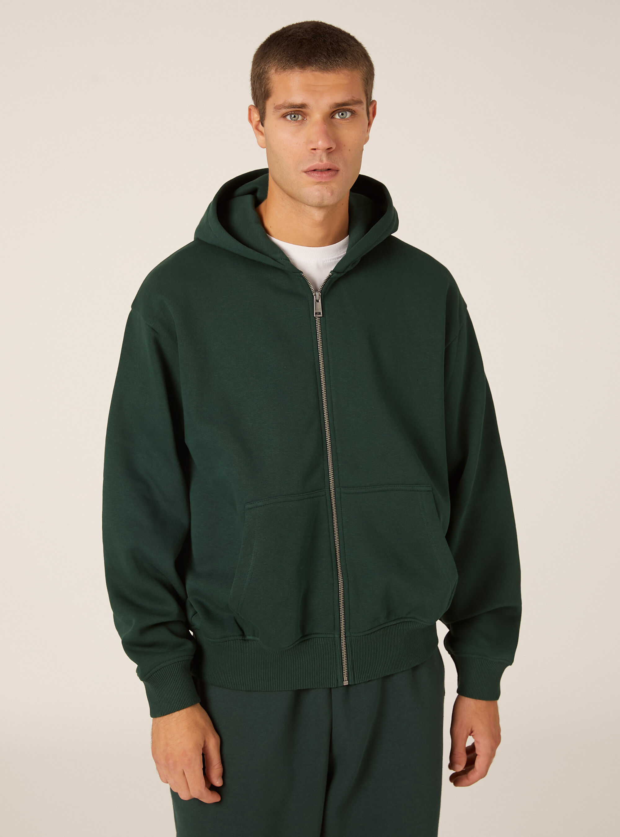 Sweat-shirt zipp&eacute; &agrave; capuche coupe boxy