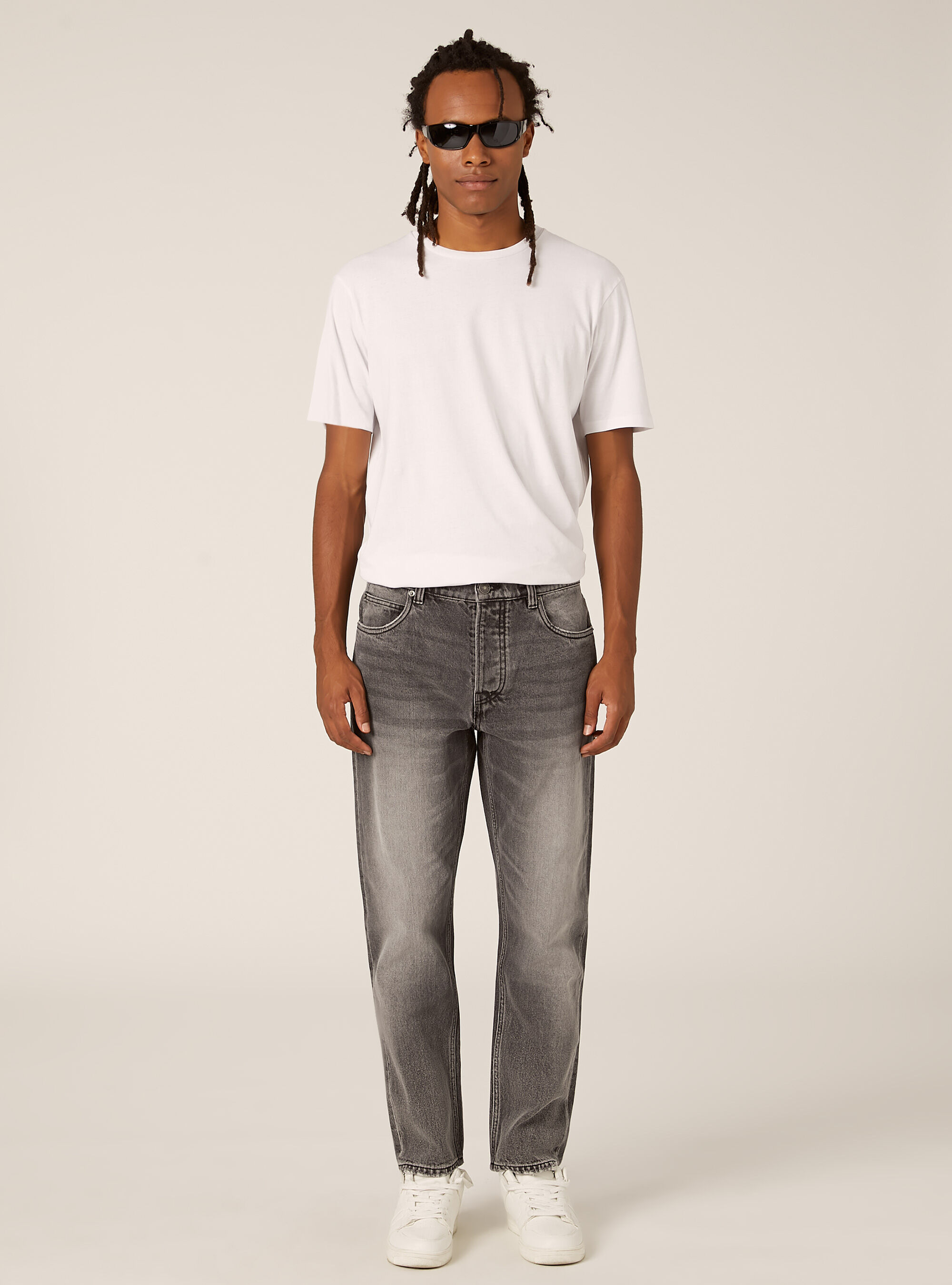 Straight fit jeans