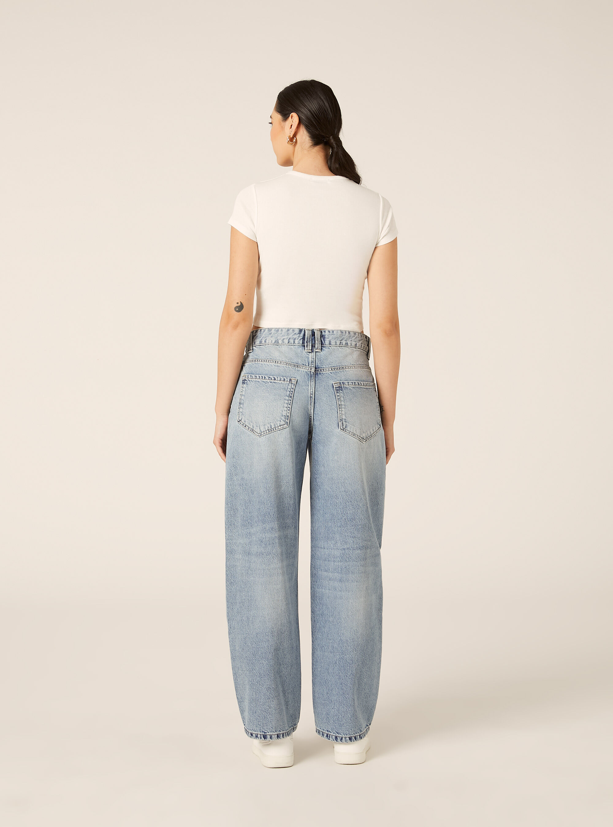 Camiseta Crop Capri Amore Mio, WH2 WHITE