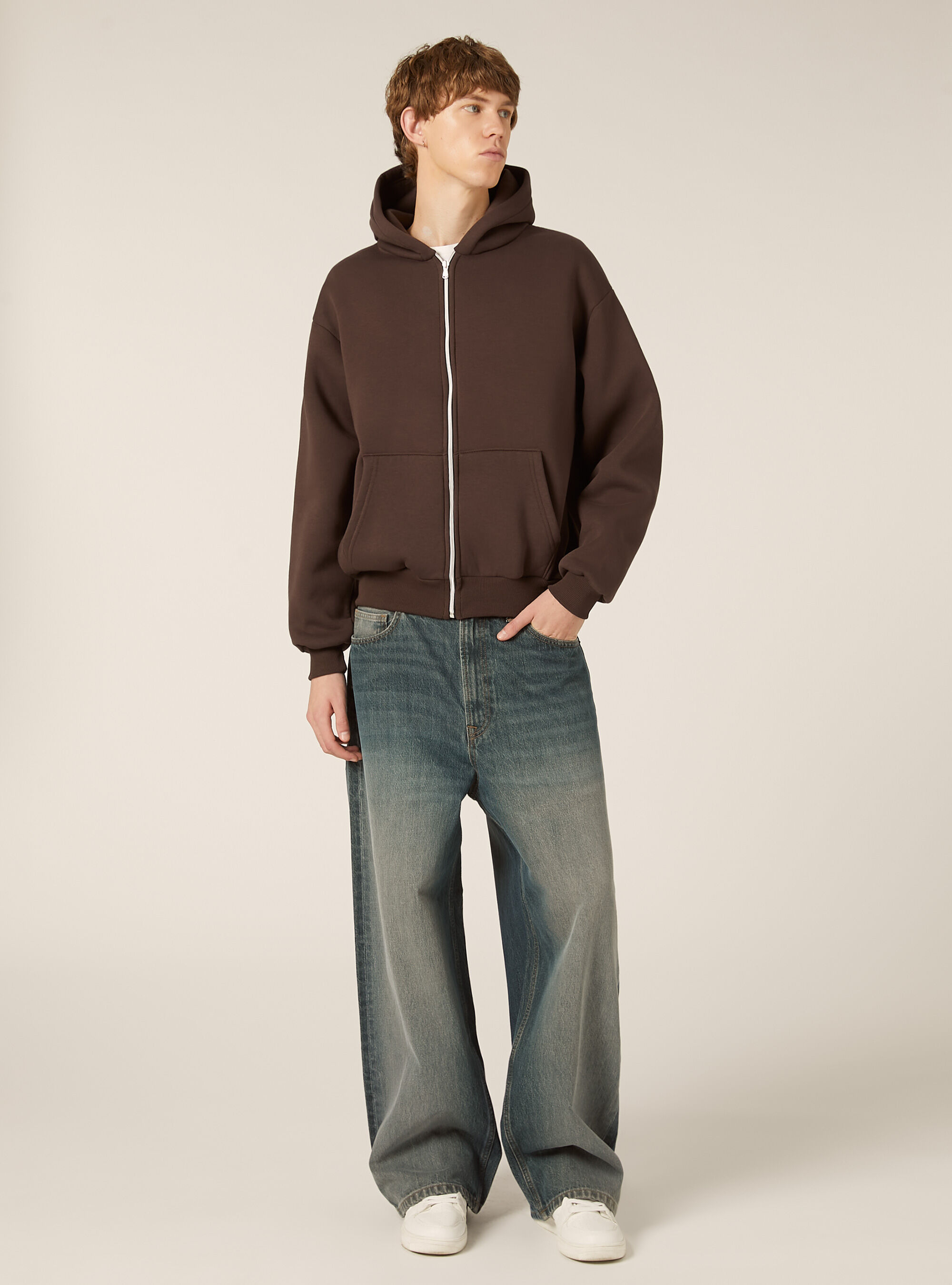 Sweat &agrave; capuche zipp&eacute; coupe boxy