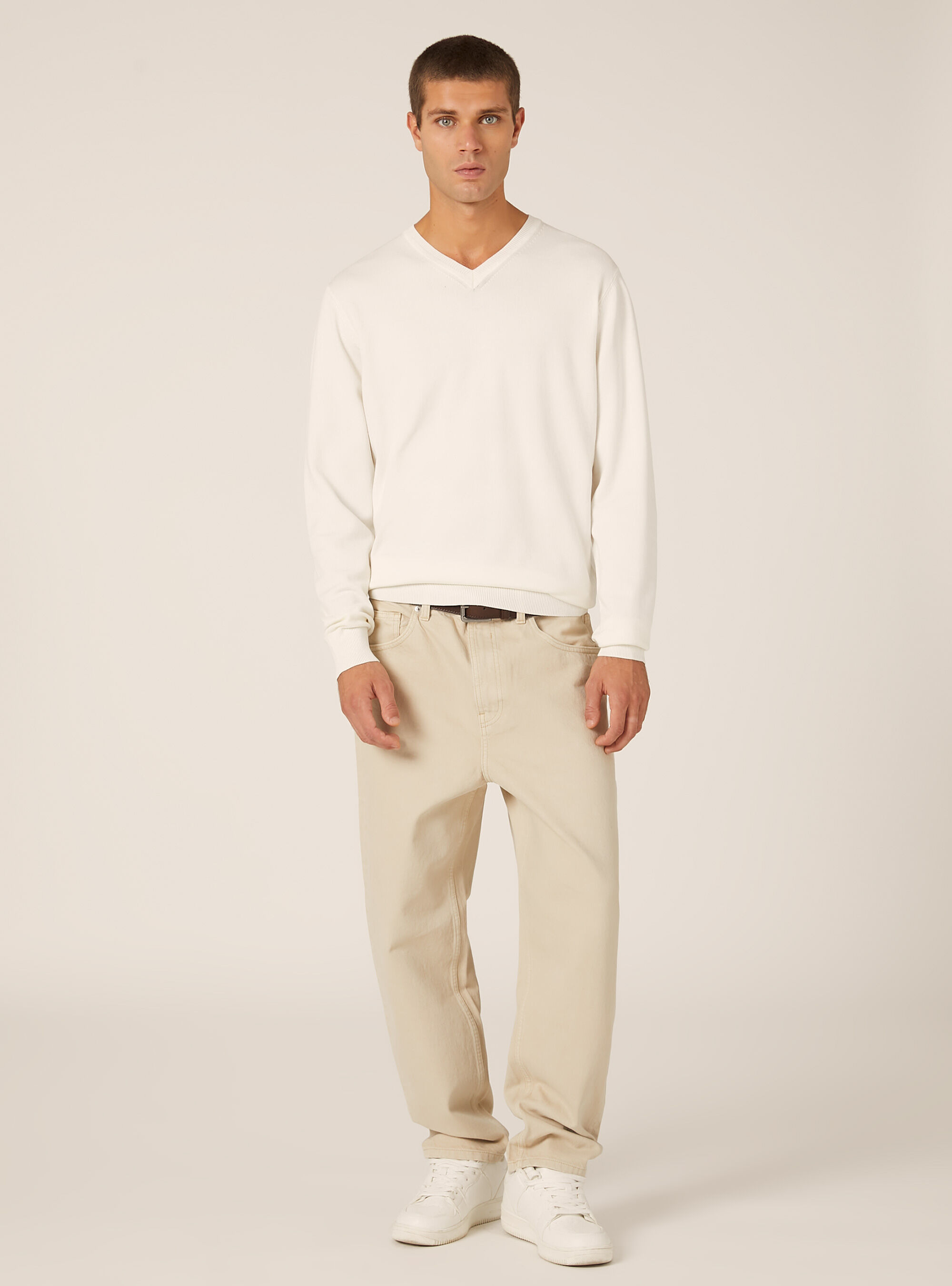 Pull &agrave; col en V en viscose Ecovero