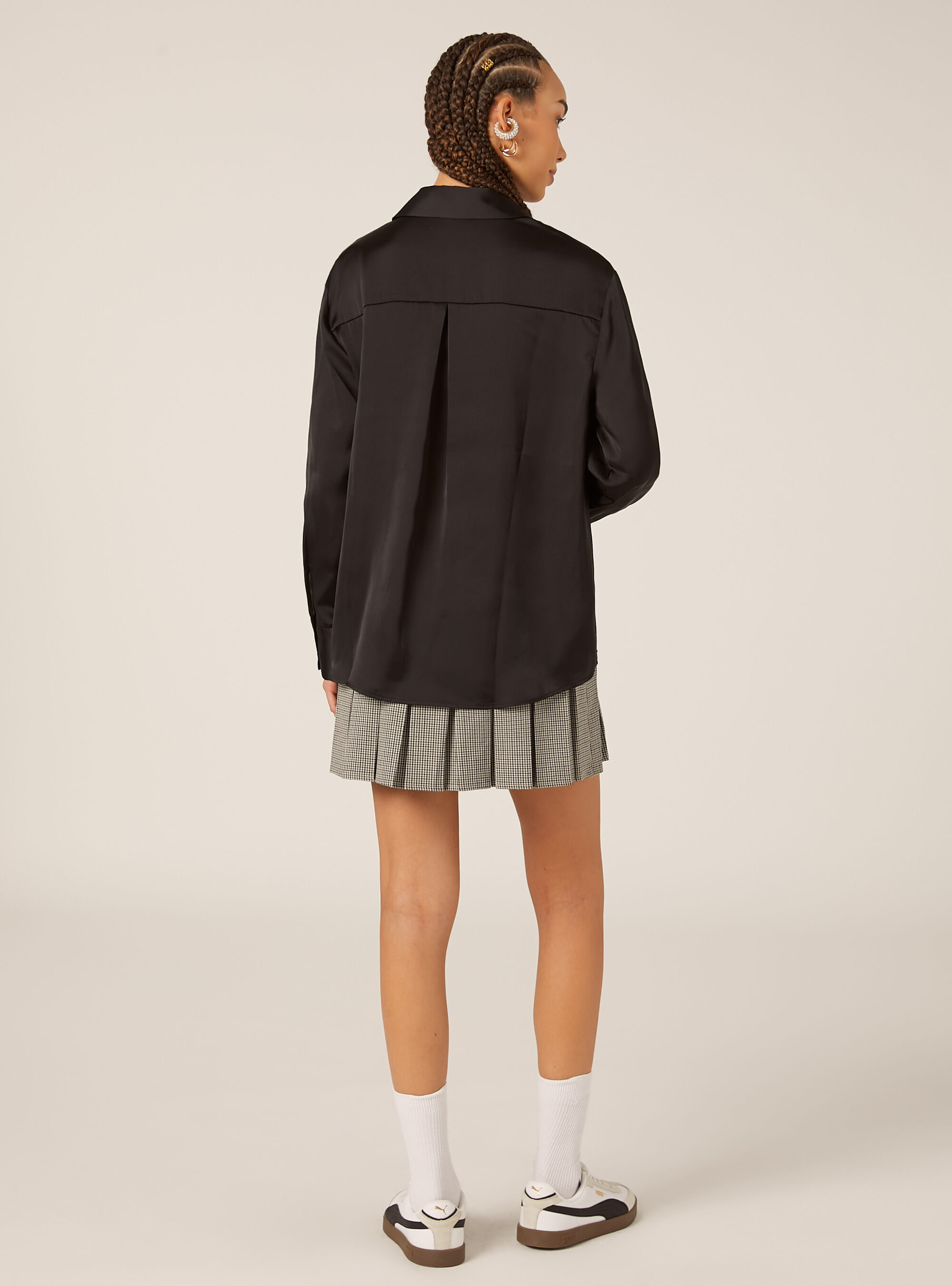Chemise en satin uni, BK1 BLACK