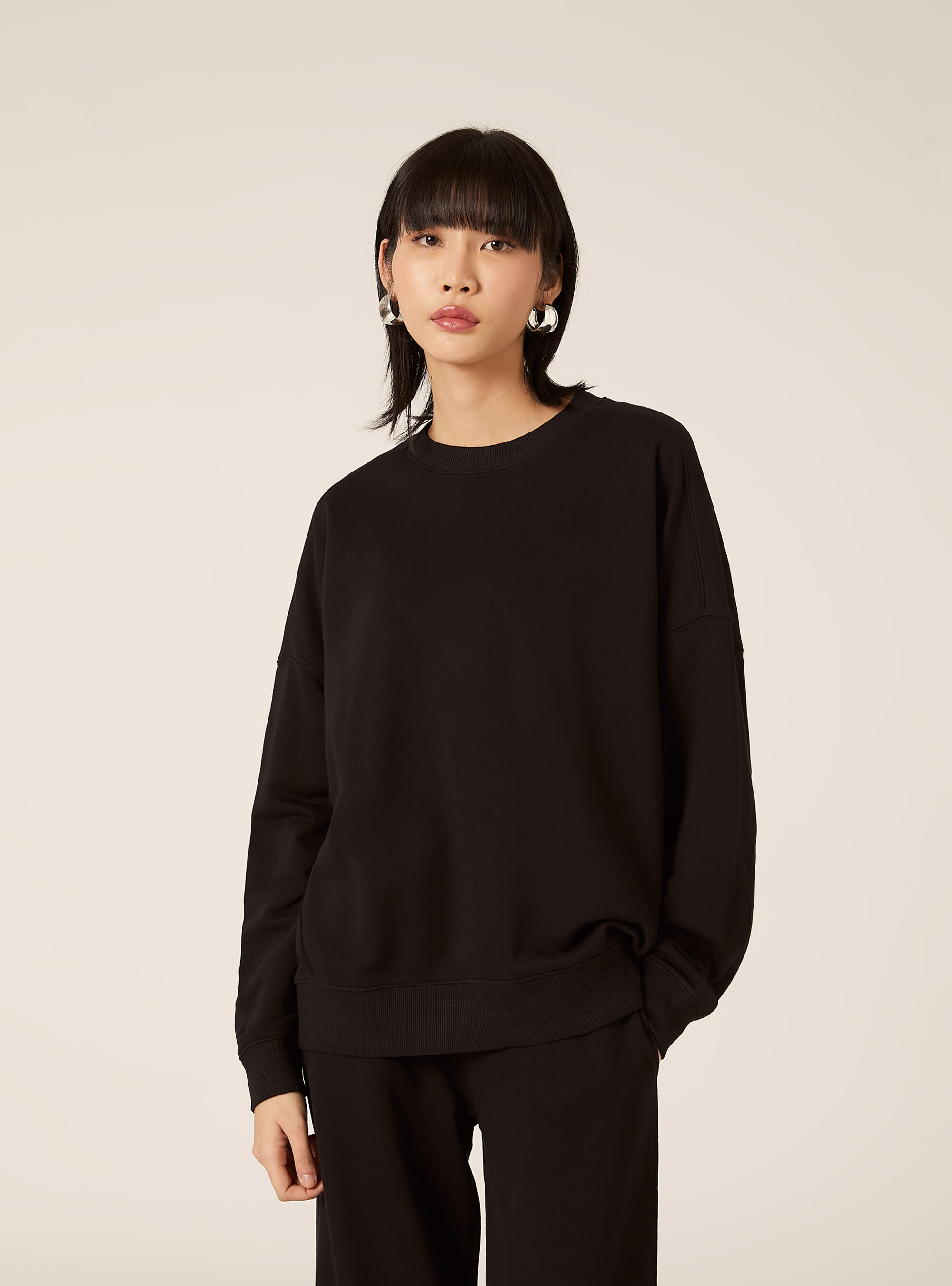 Sudadera b&aacute;sica de algod&oacute;n
