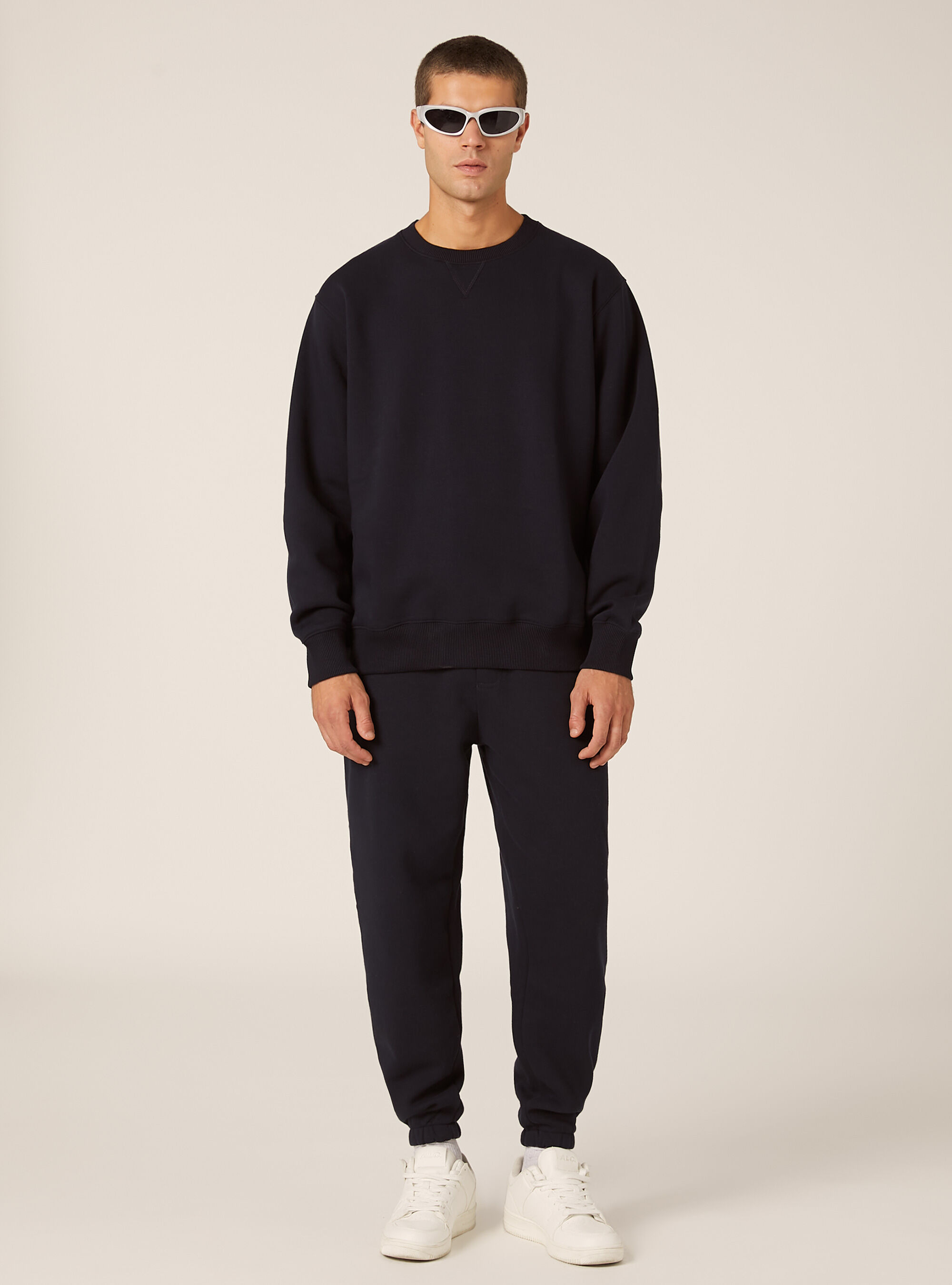 Sweat-shirt &agrave; col rond uni