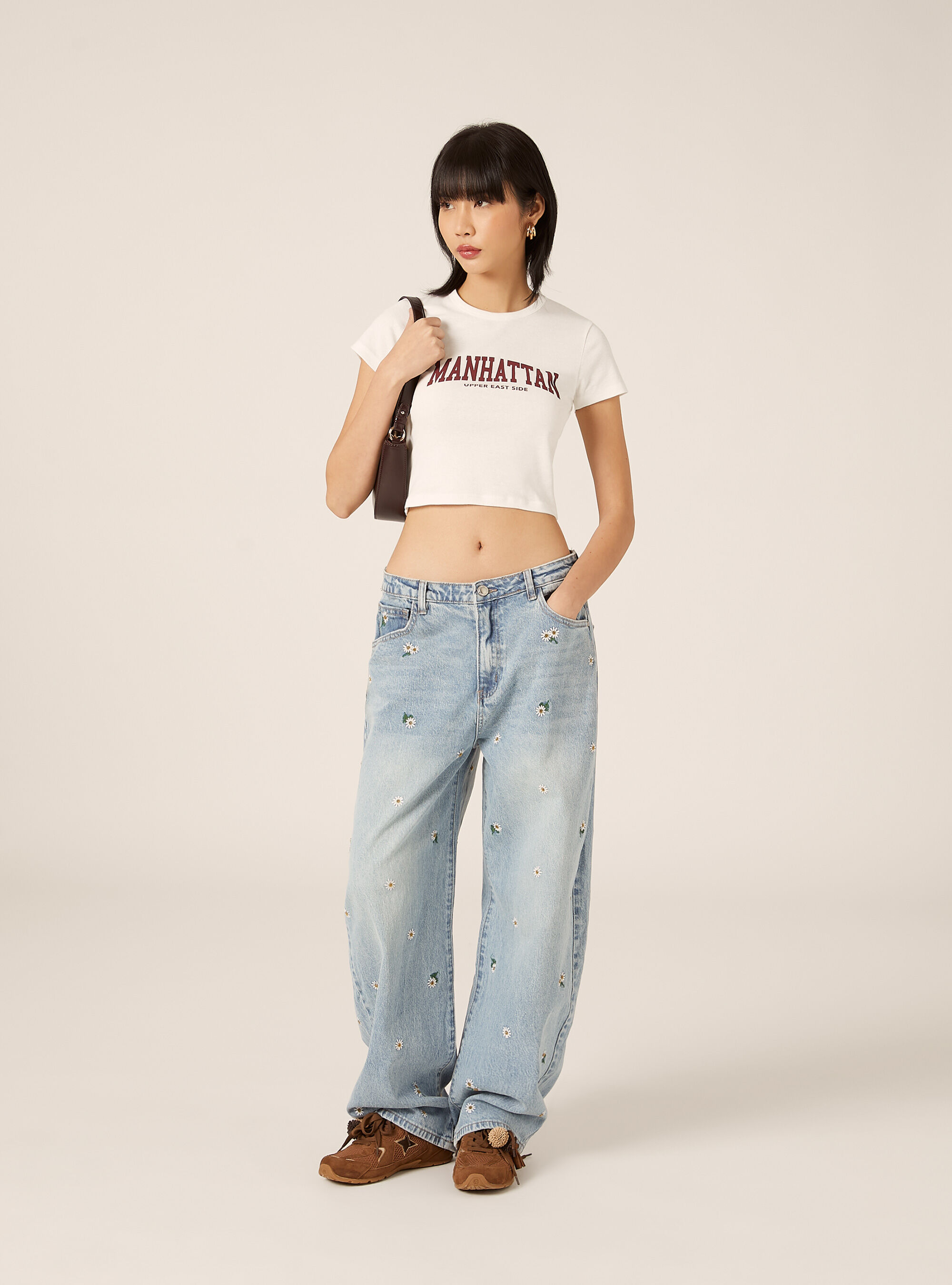Cropped Short Sleeve Varsity Graphic T-Shirt, WH1 OFF WHITE