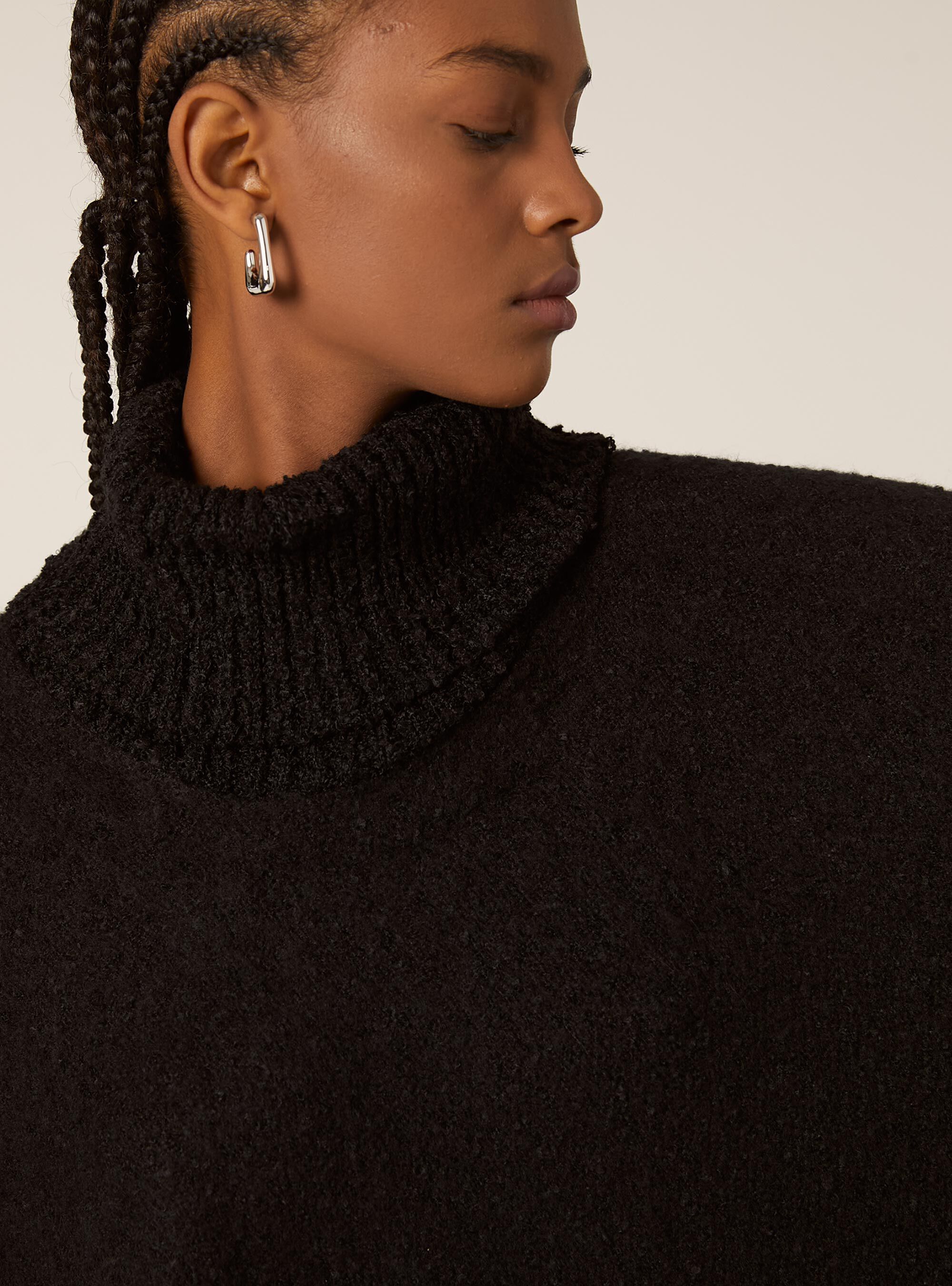 Poncho doux au toucher &agrave; col montant, BK1 BLACK