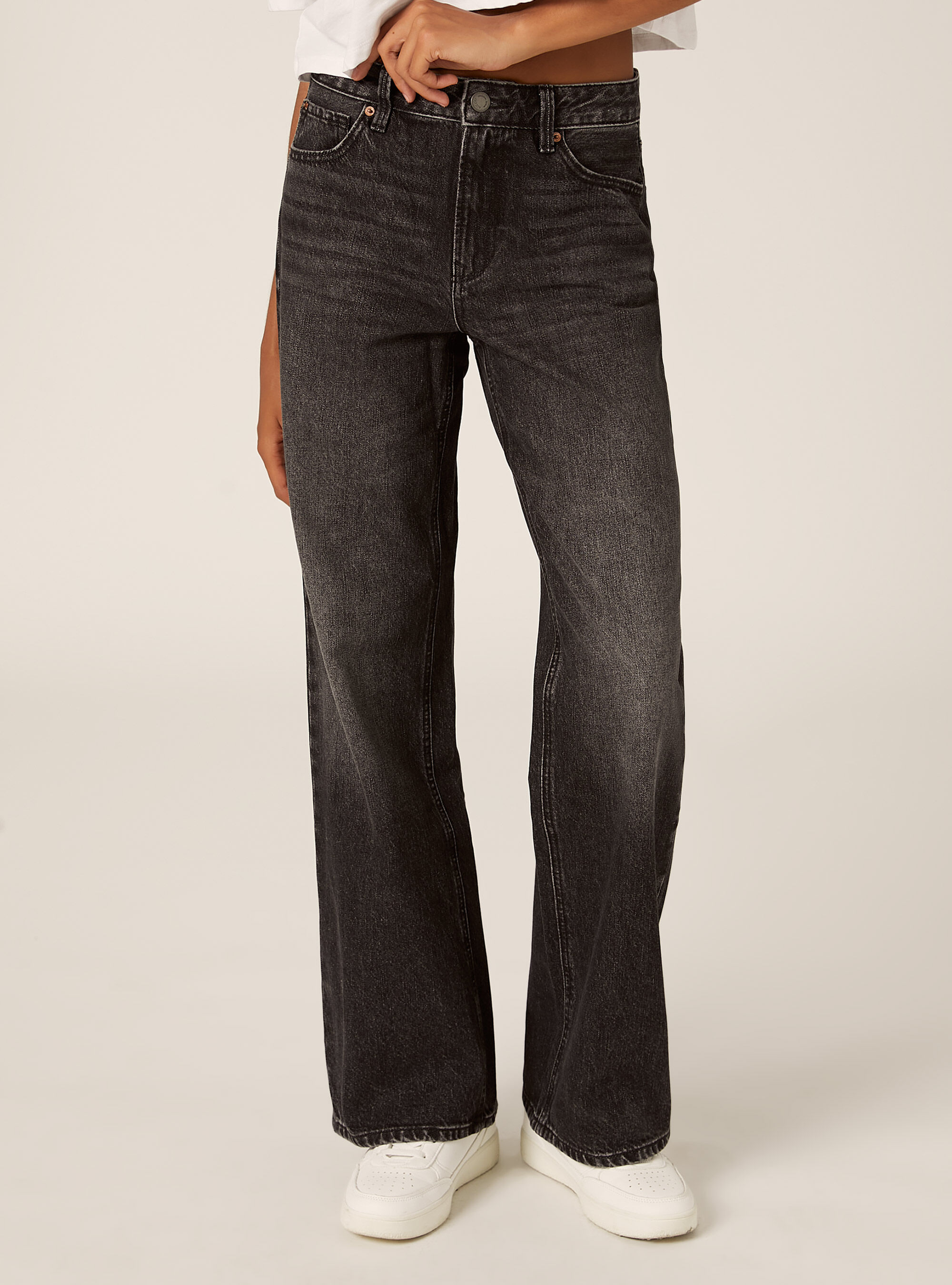 Jeans mit gerader Passform, D000 BLACK