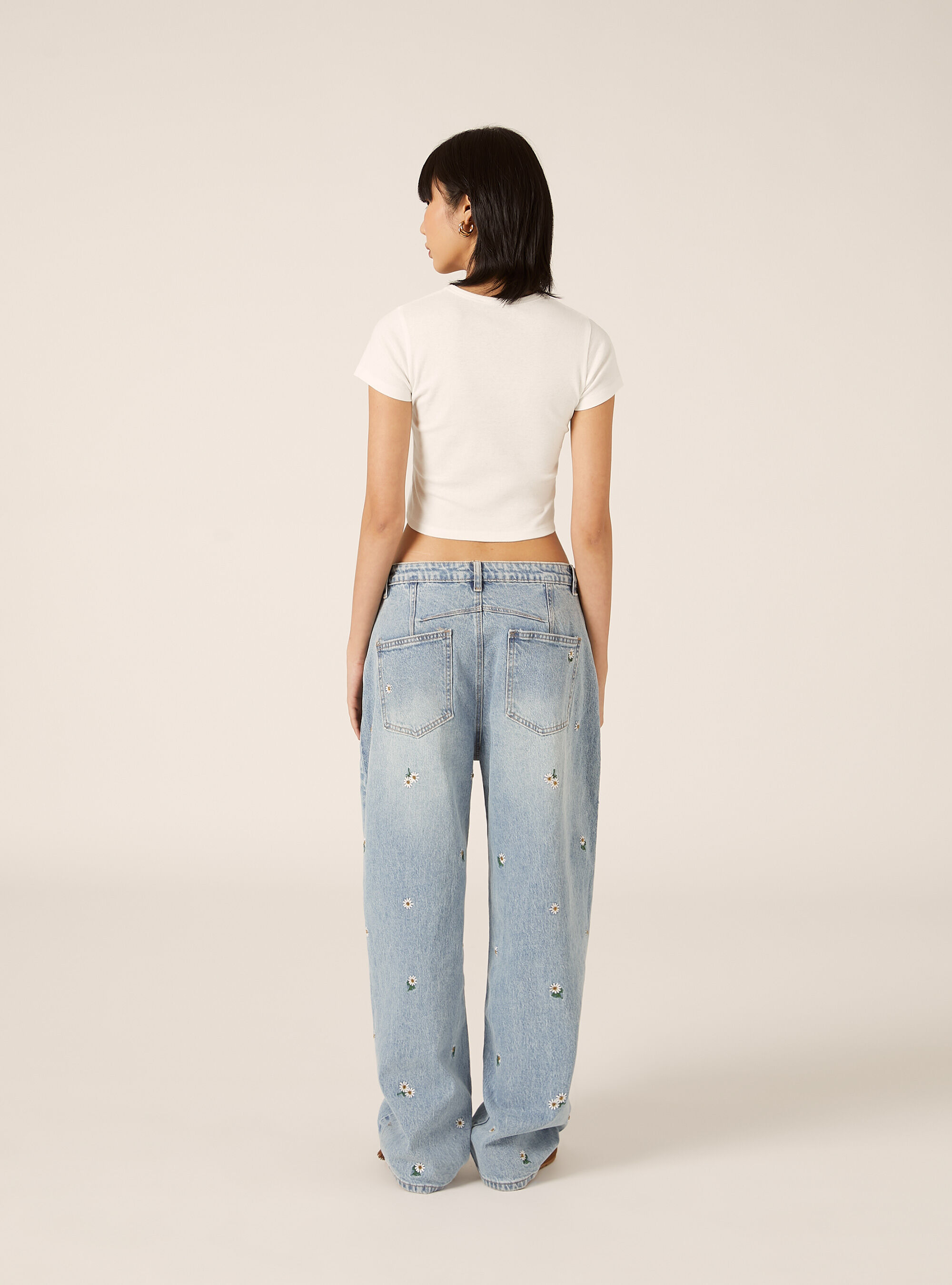 Cropped Short Sleeve Varsity Graphic T-Shirt, WH1 OFF WHITE