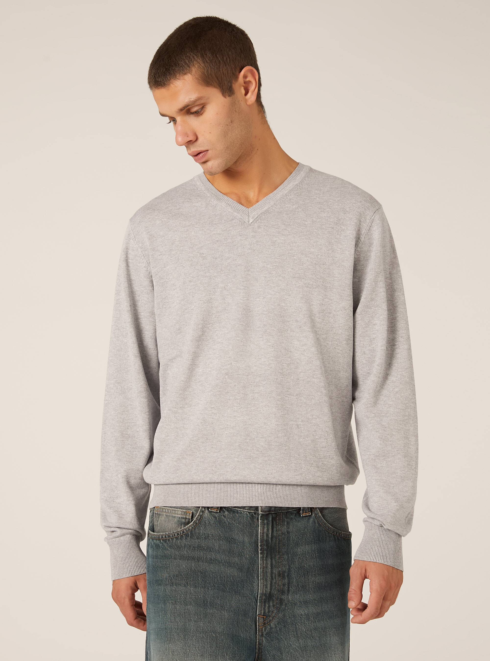 Pull &agrave; col en V en viscose Ecovero