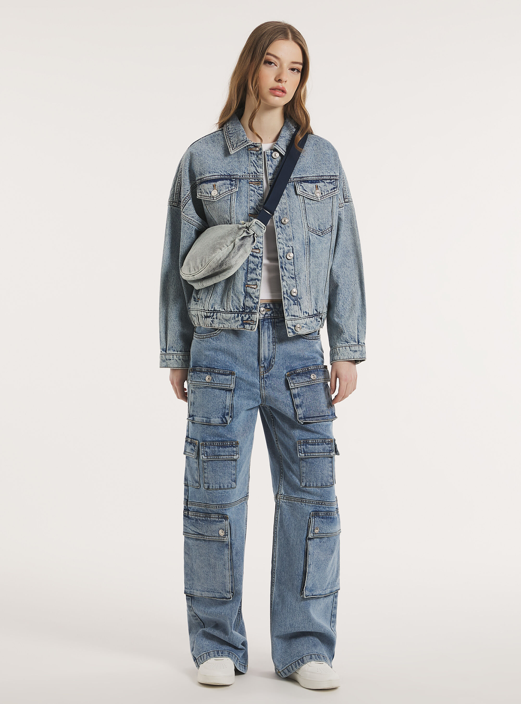 Veste en jean avec taille &eacute;lastiquee
