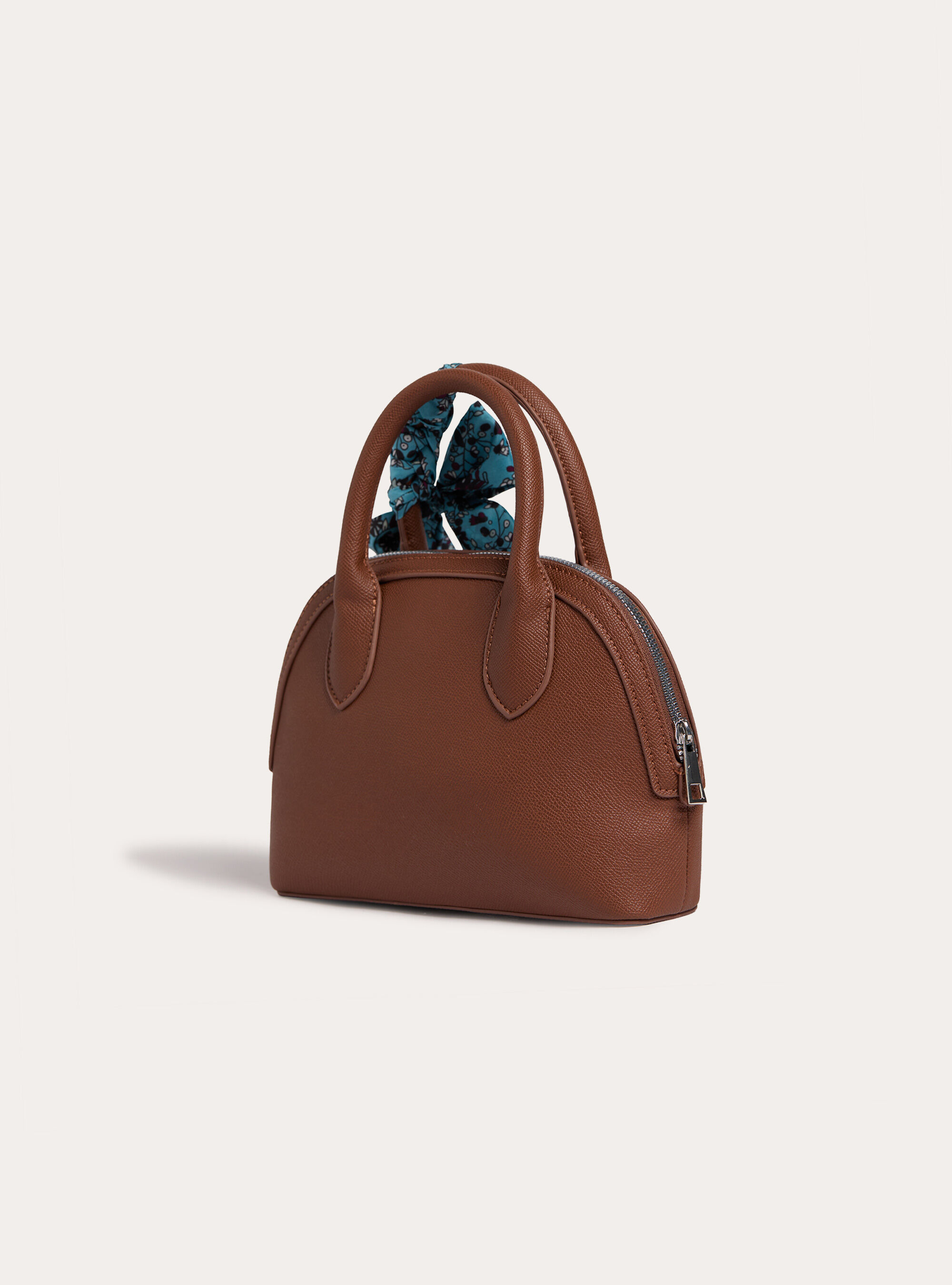 Sacs effet cuir avec foulard