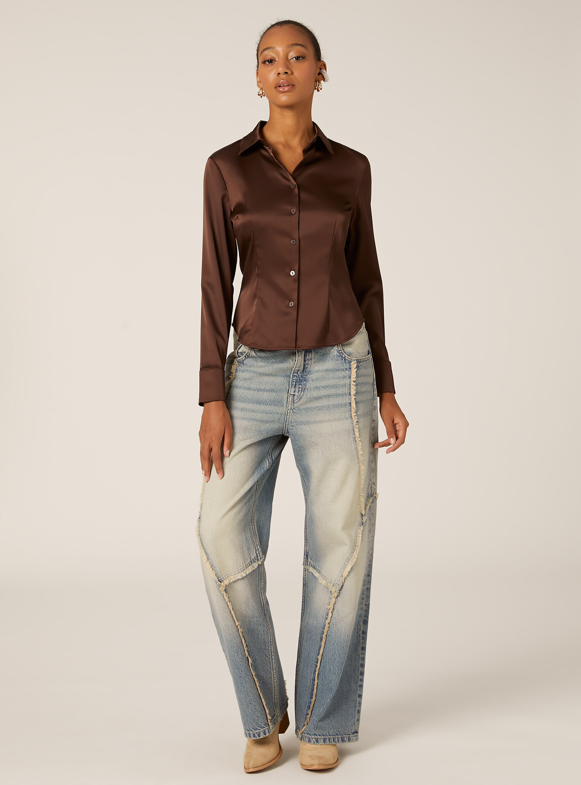 Chemise ajust&eacute;e en satin
