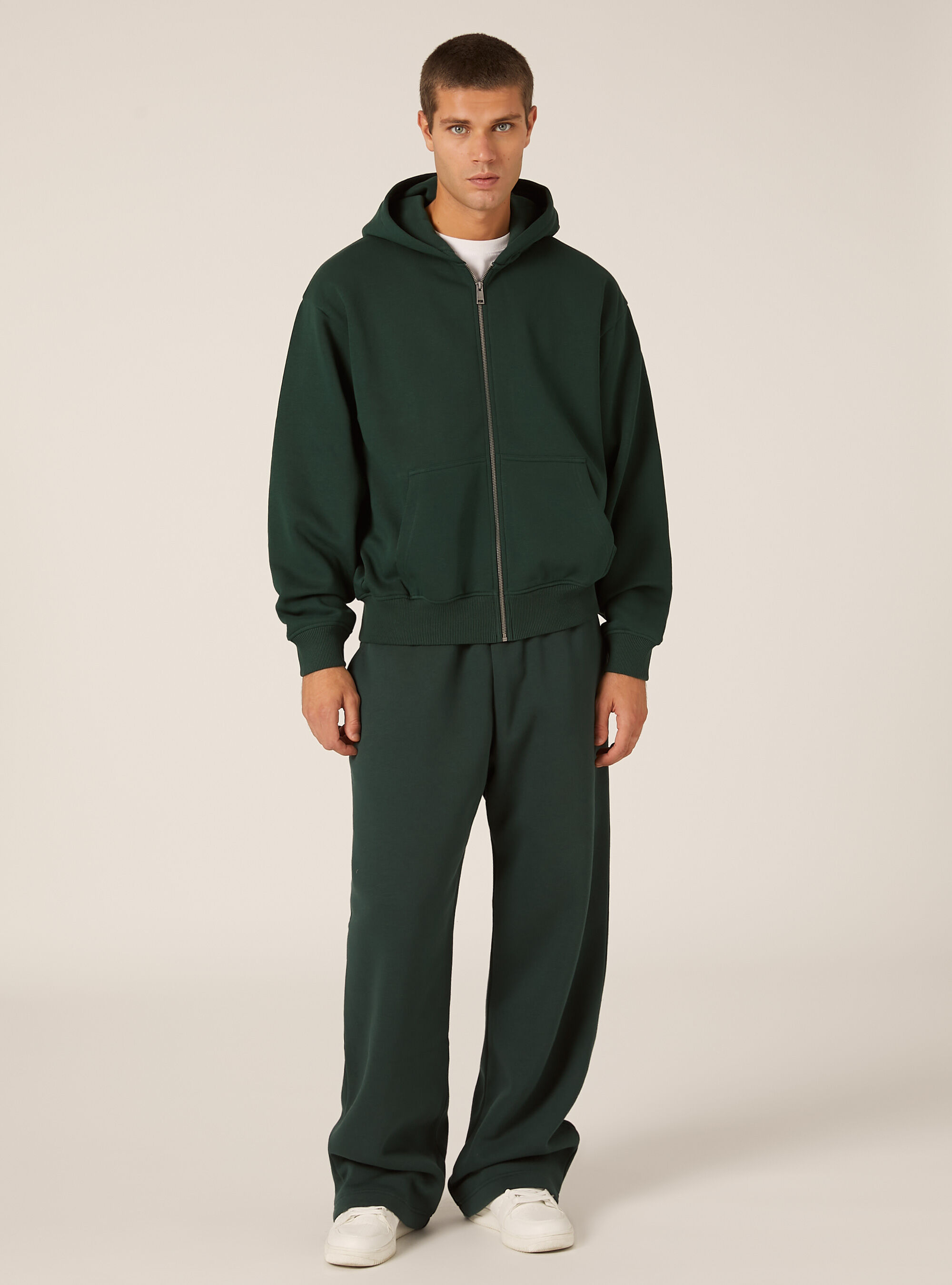 Sweat-shirt zipp&eacute; &agrave; capuche coupe boxy