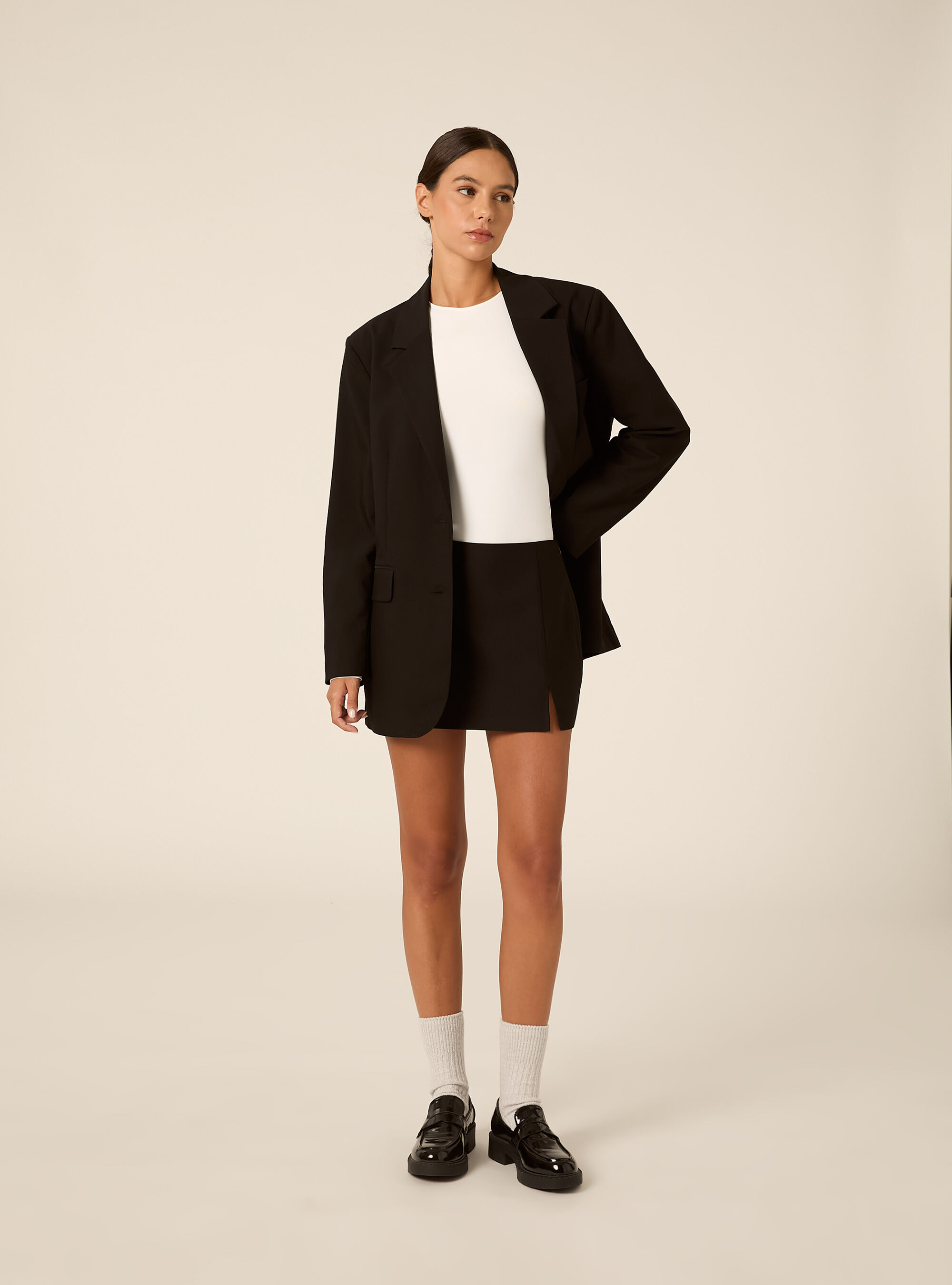 Falda pantal&oacute;n cruzada con abertura lateral, BK1 BLACK
