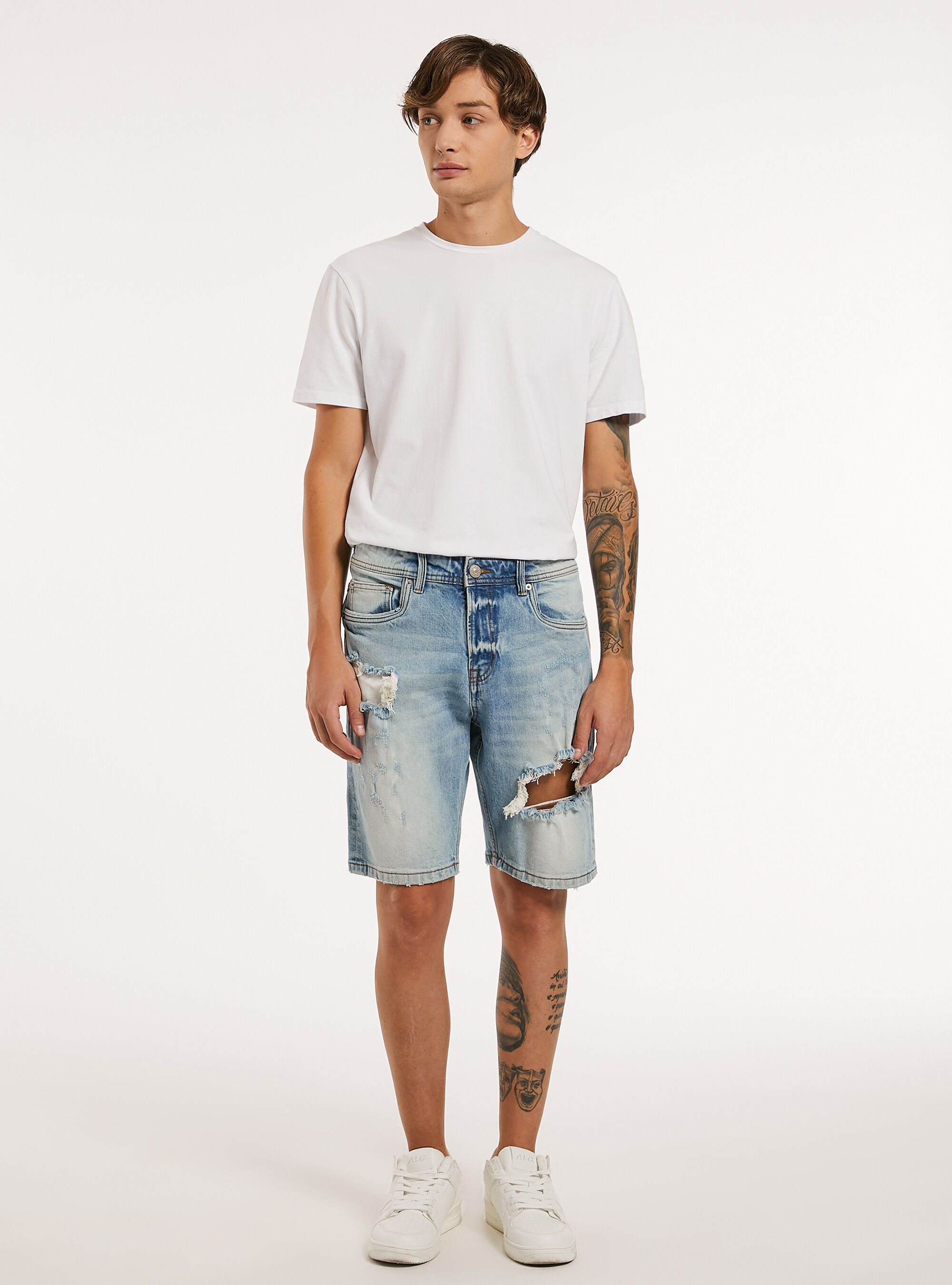 Slim Fit Stretch Denim Bermudas mit Rissen, D008 SUPER LIGHT BLUE