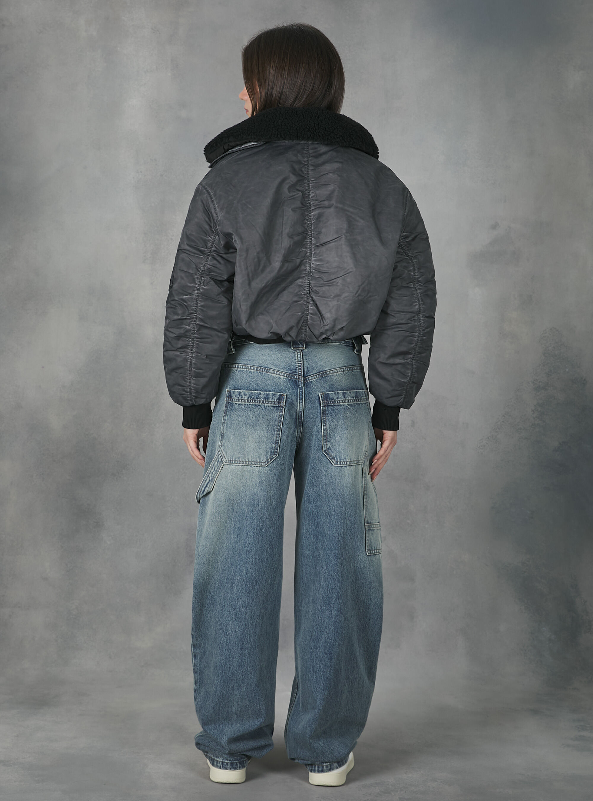 Giubbotto bomber effetto slavato con imbottitura riciclata, BK1 BLACK