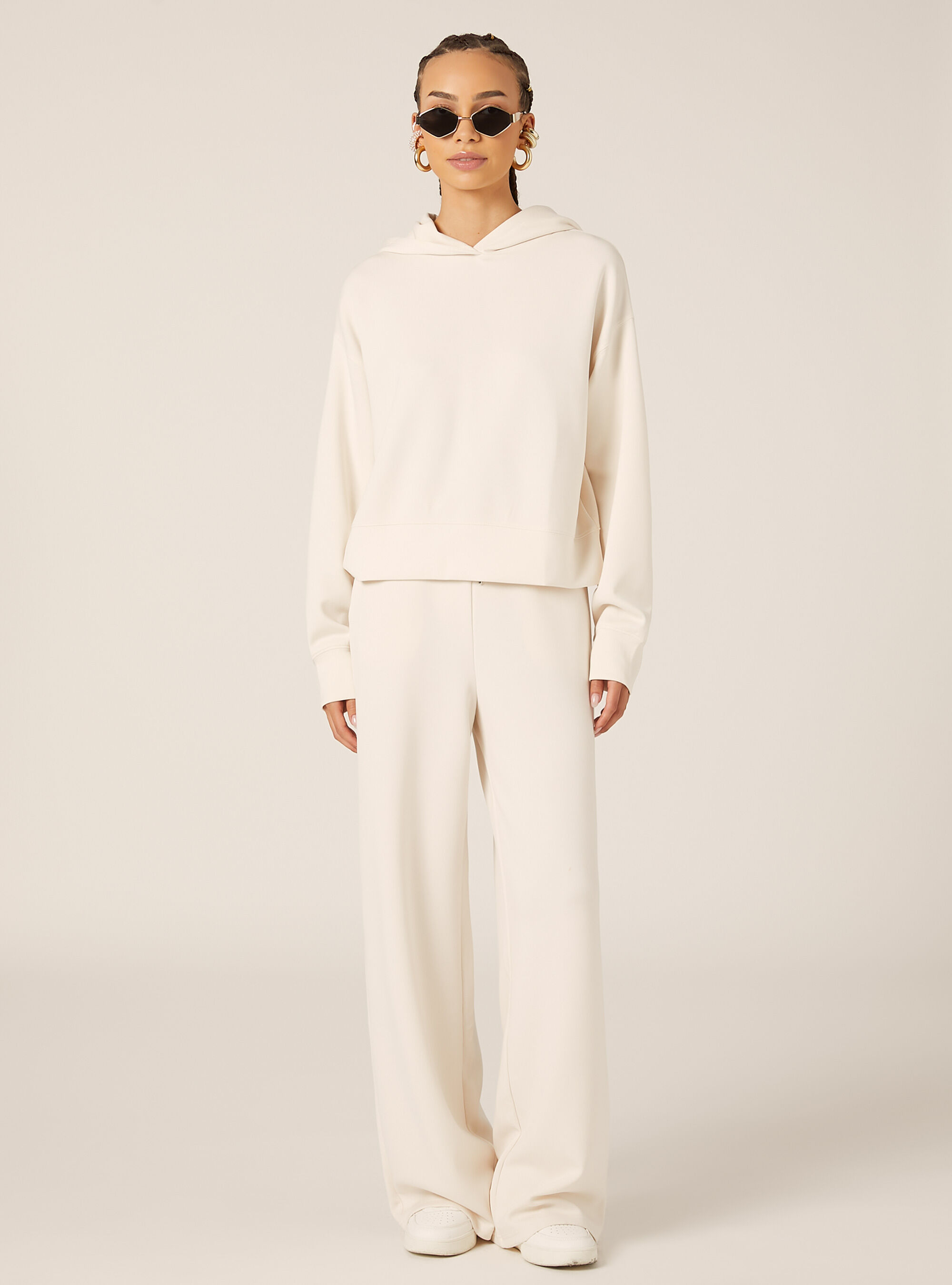 Pull court en molleton doux au toucher