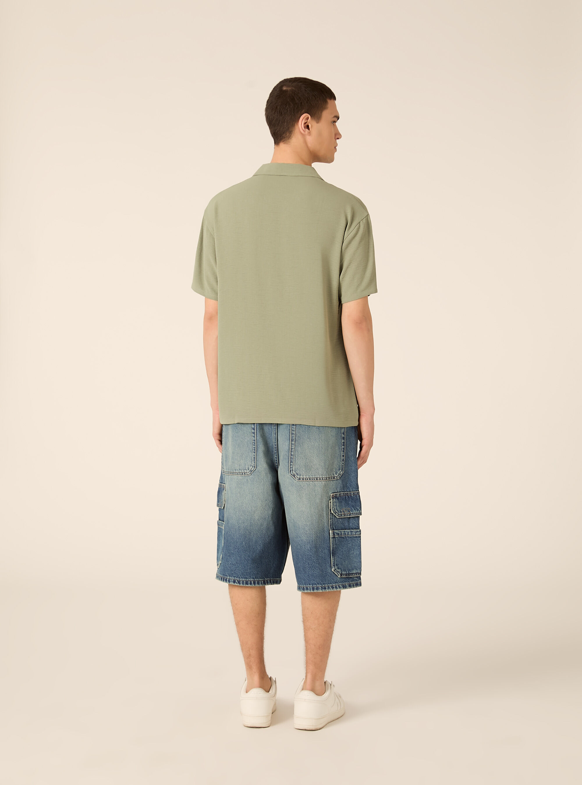 Polo b&aacute;sico de crep&eacute;, KY2 KAKY MEDIUM