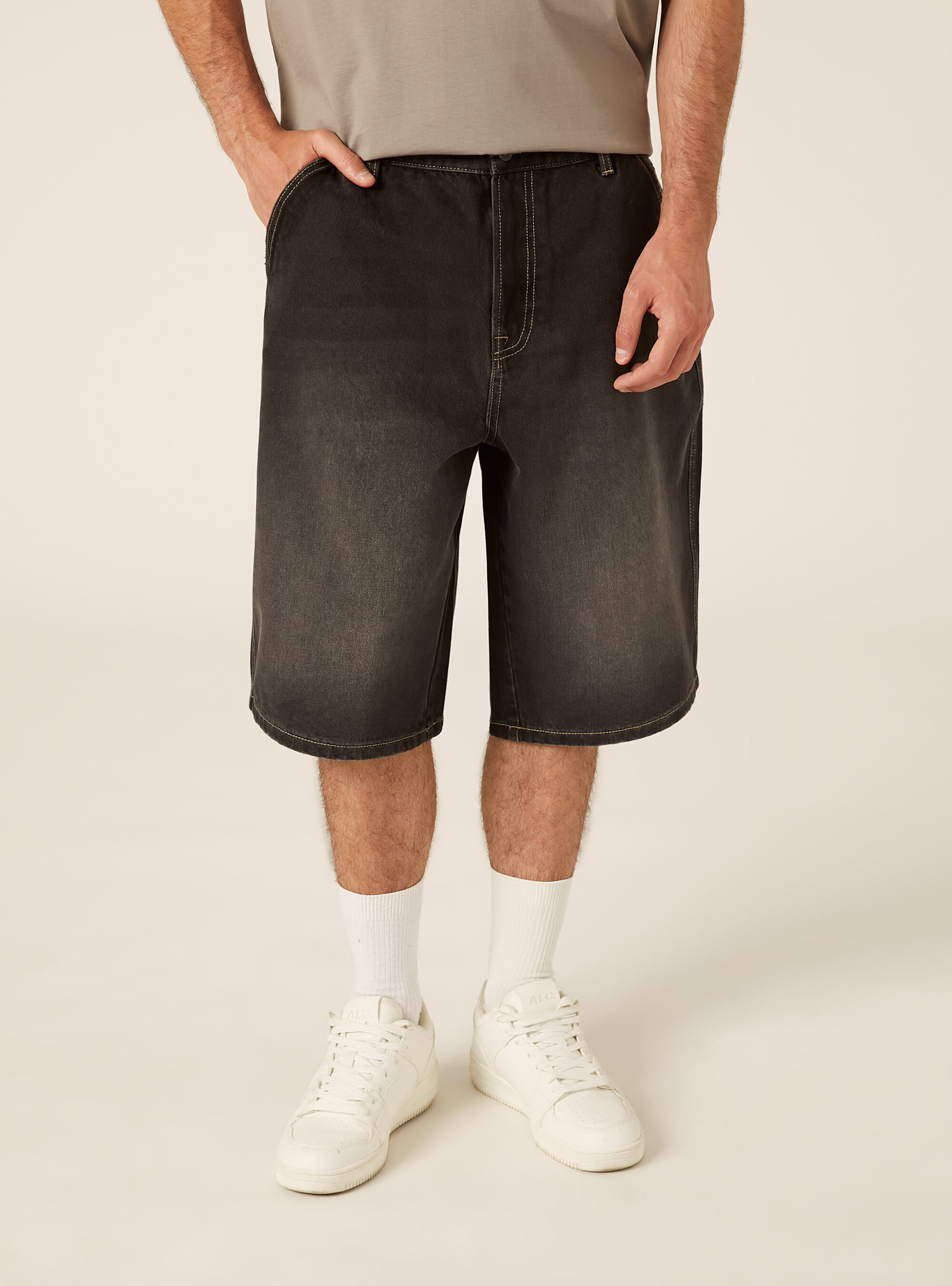 Loose Fit Denim Jorts