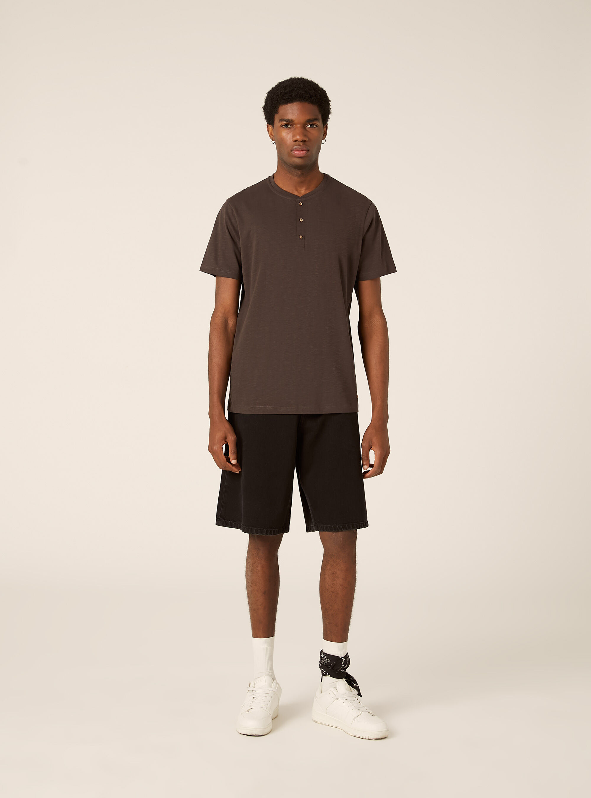 Cotton Henley T-Shirt, BK3 BLACK CHARCOAL