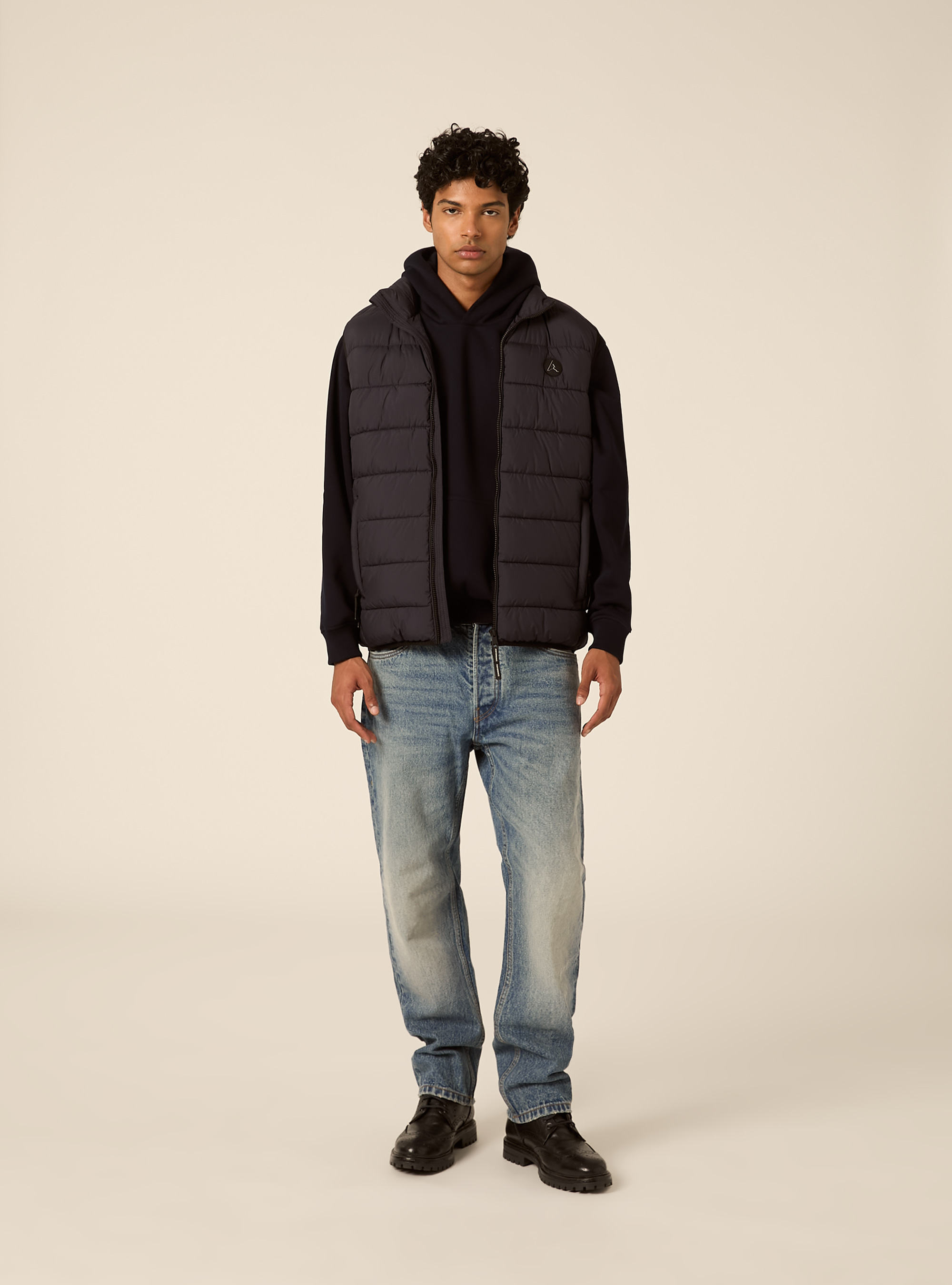 Basic solid padded gilet with patch, NA1 NAVY DARK