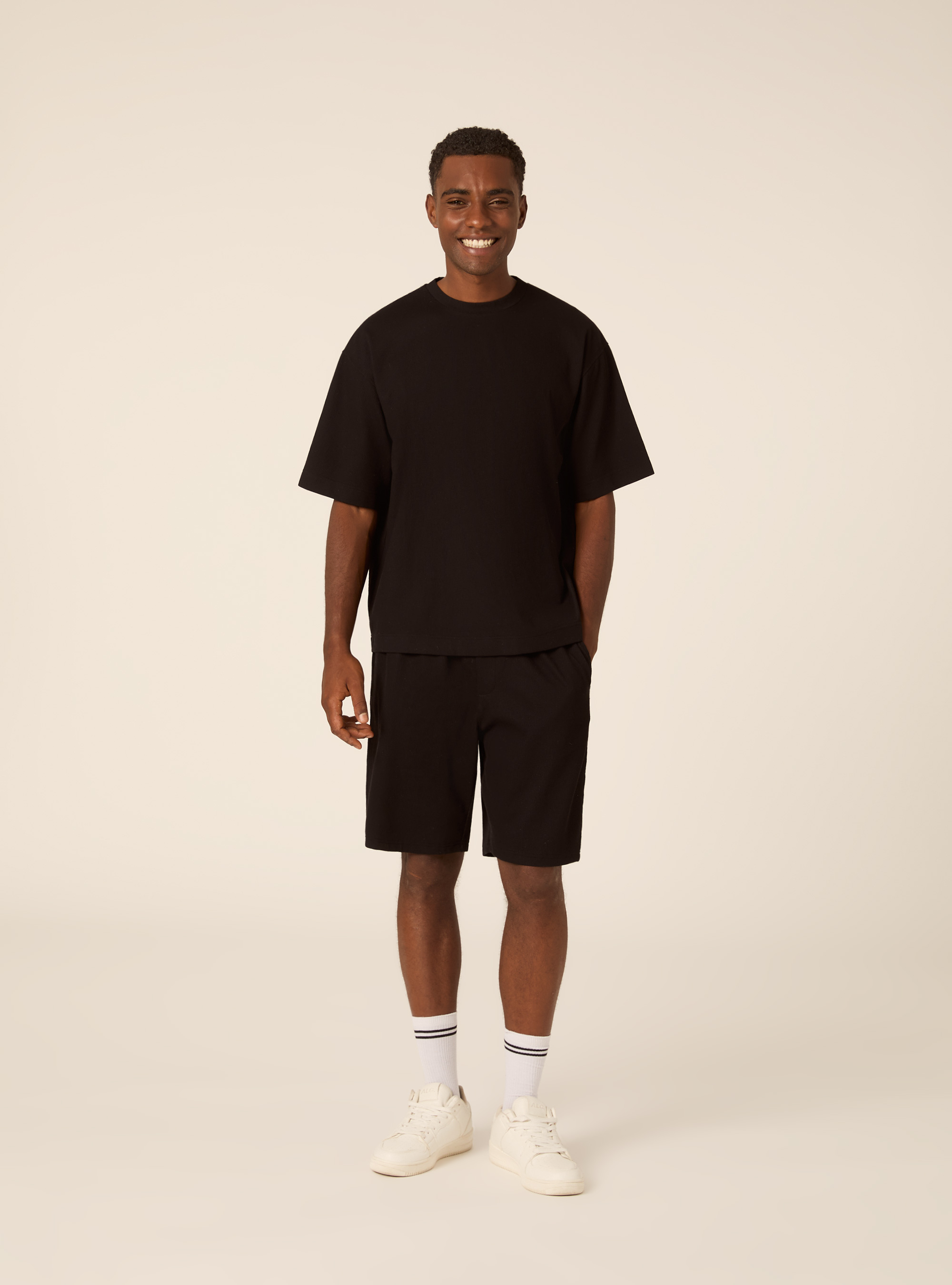 T-shirt boxy fit in maglia a coste, BK1 BLACK