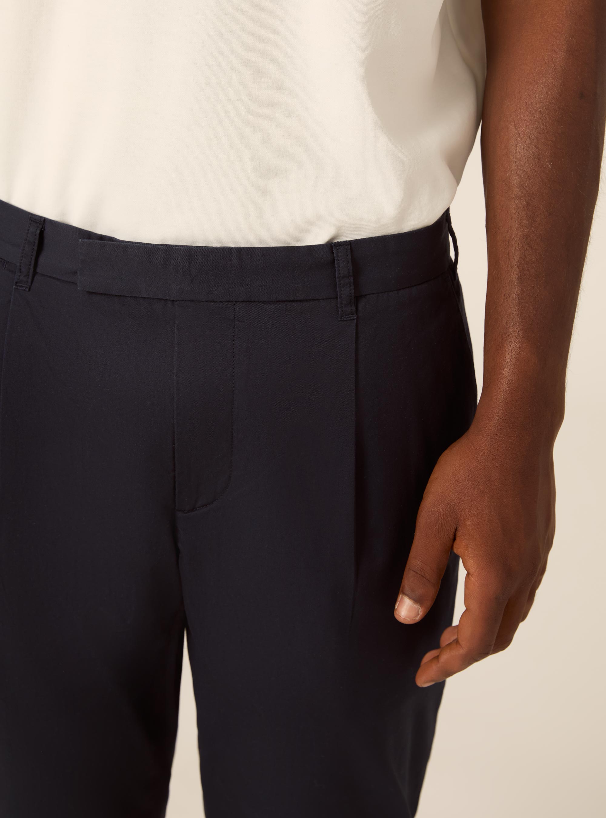 Slim Fit Cropped Pleated Chino Trousers, BL1 BLUE DARK