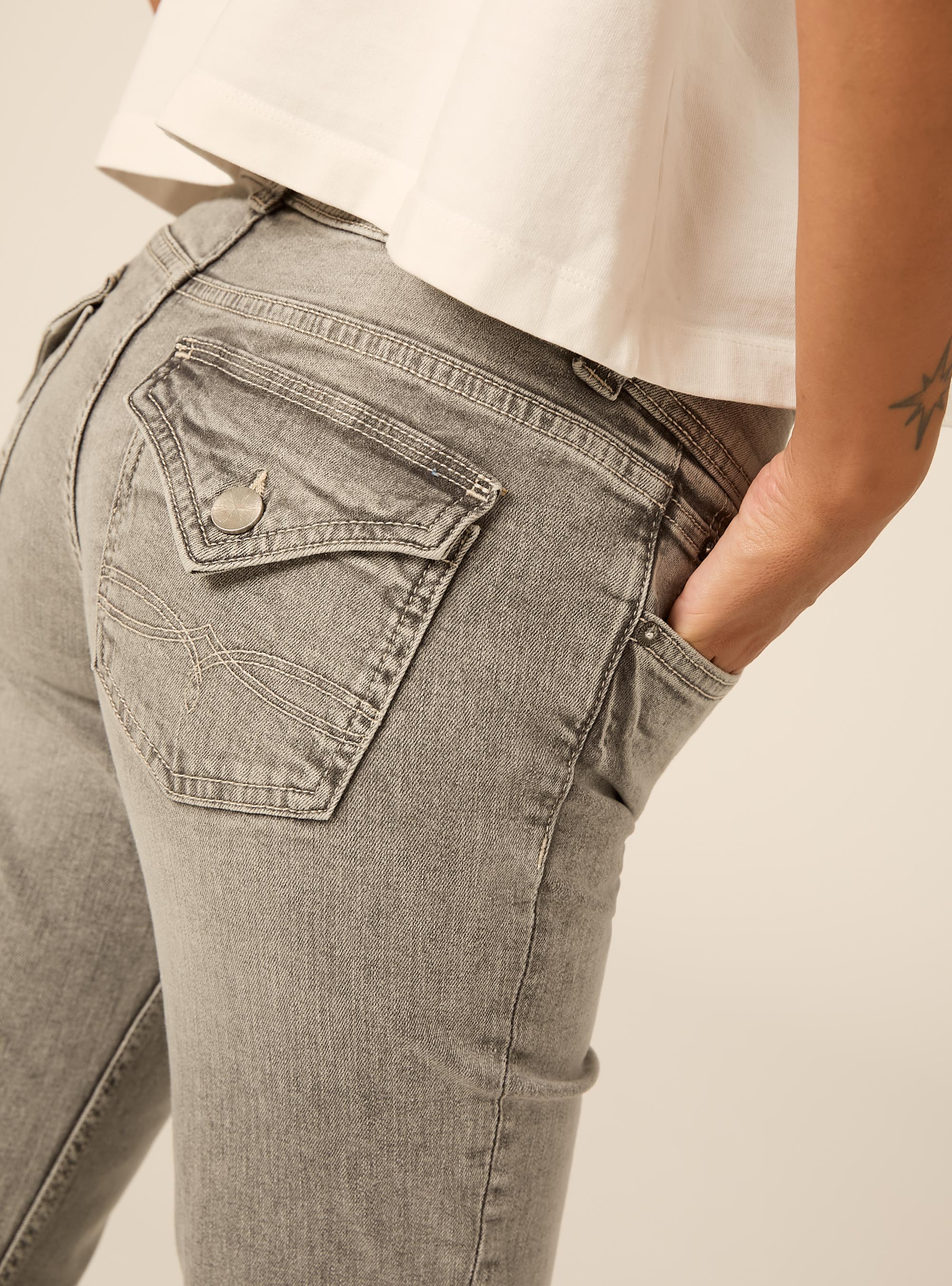 Jeans bootcut a vita bassa, D00G GREY
