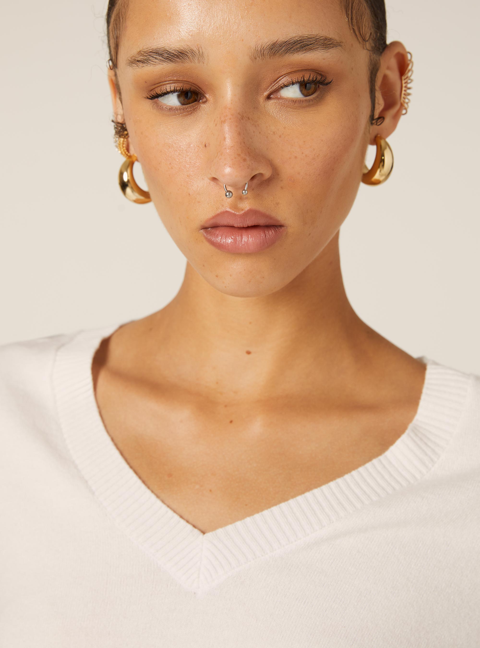 Pull &agrave; col en V coupe boxy, WH2 WHITE