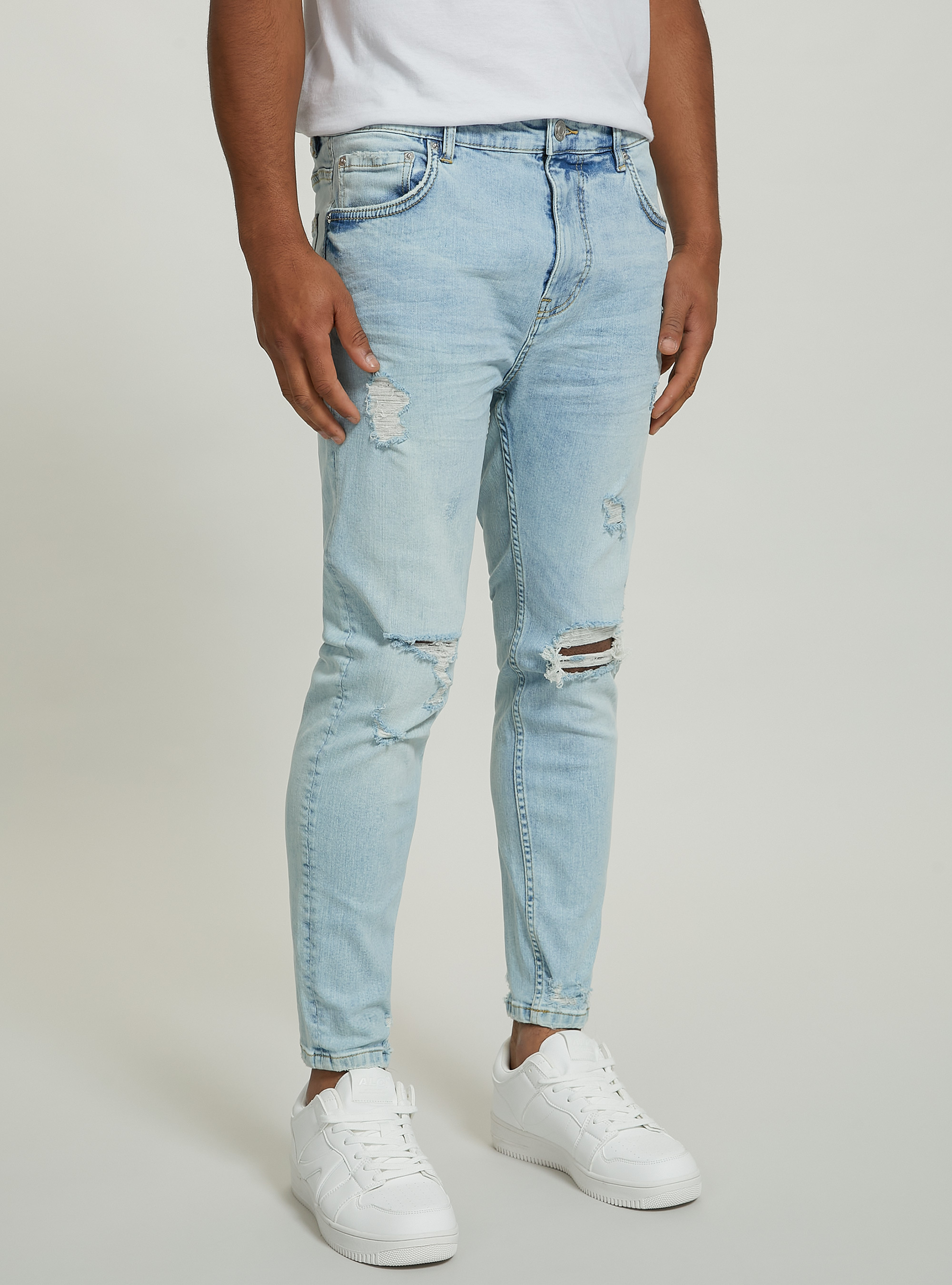Stretch denim carrot fit jeans with rips, D007 LIGHT AZURE