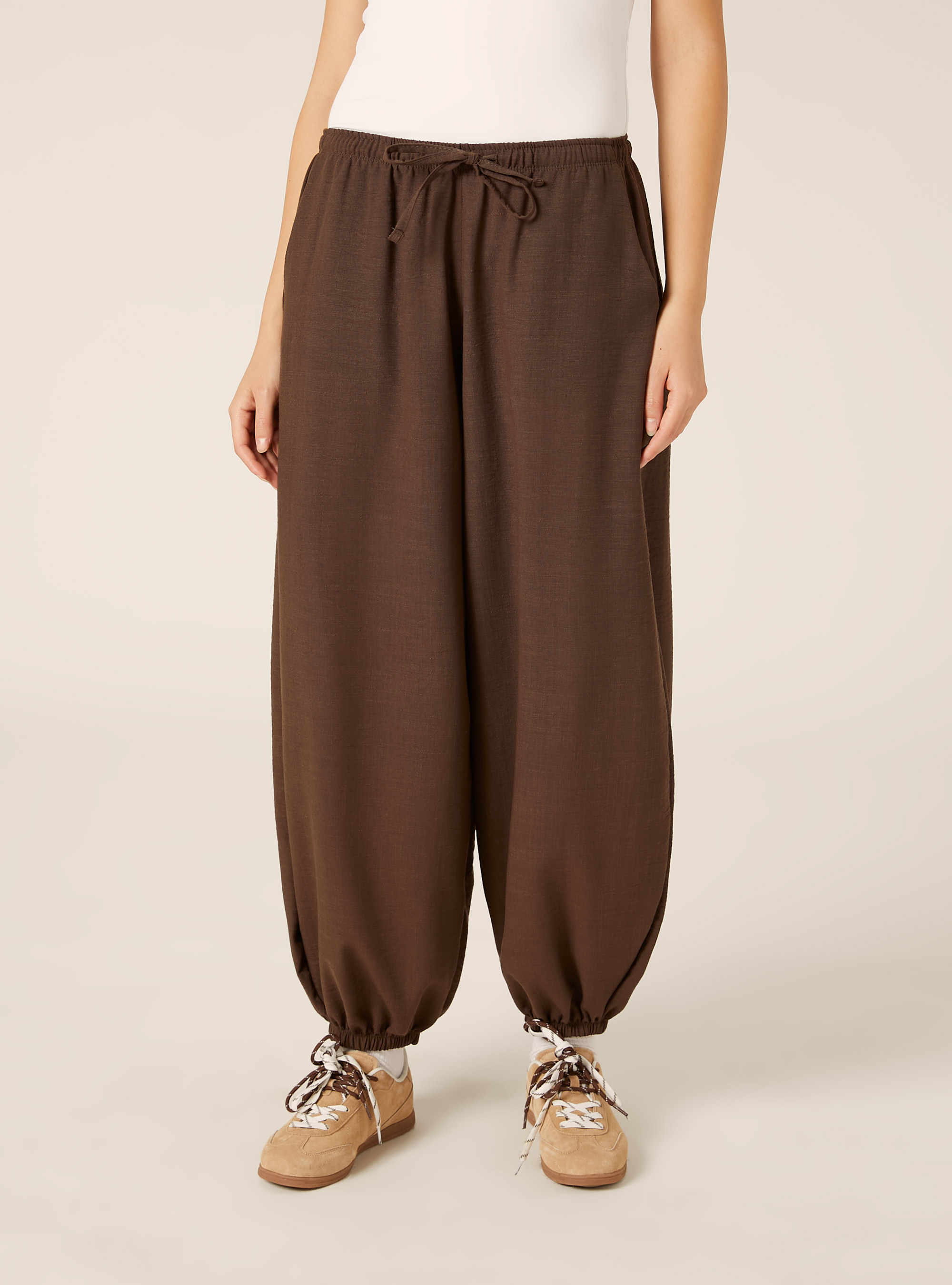 Pantalon Coupe Balloon, BR1 BROWN DARK