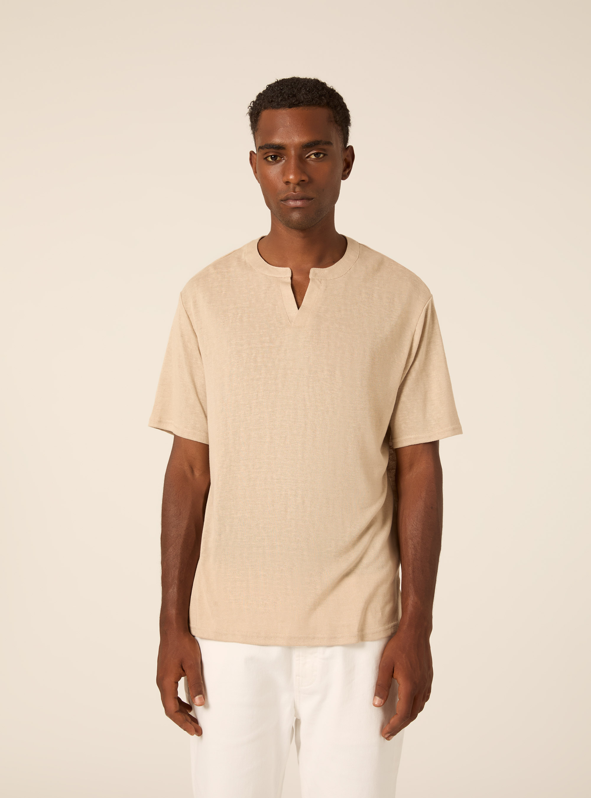 T-Shirt &agrave; Encolure Tunisienne Sans Boutons et Texture Relief, BG2 BEIGE MEDIUM