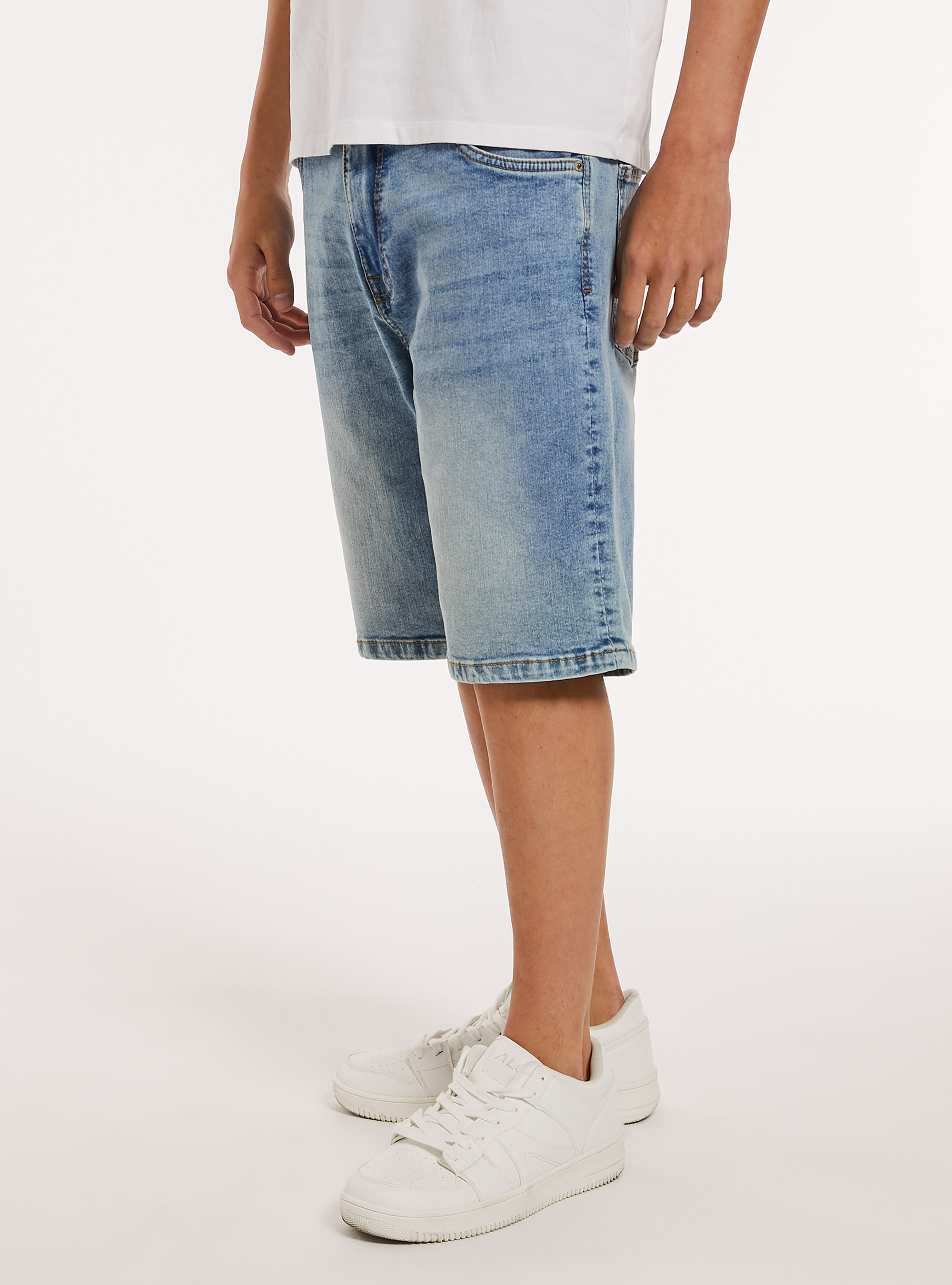 Bermuda carrot in denim stretch, D006 AZURE