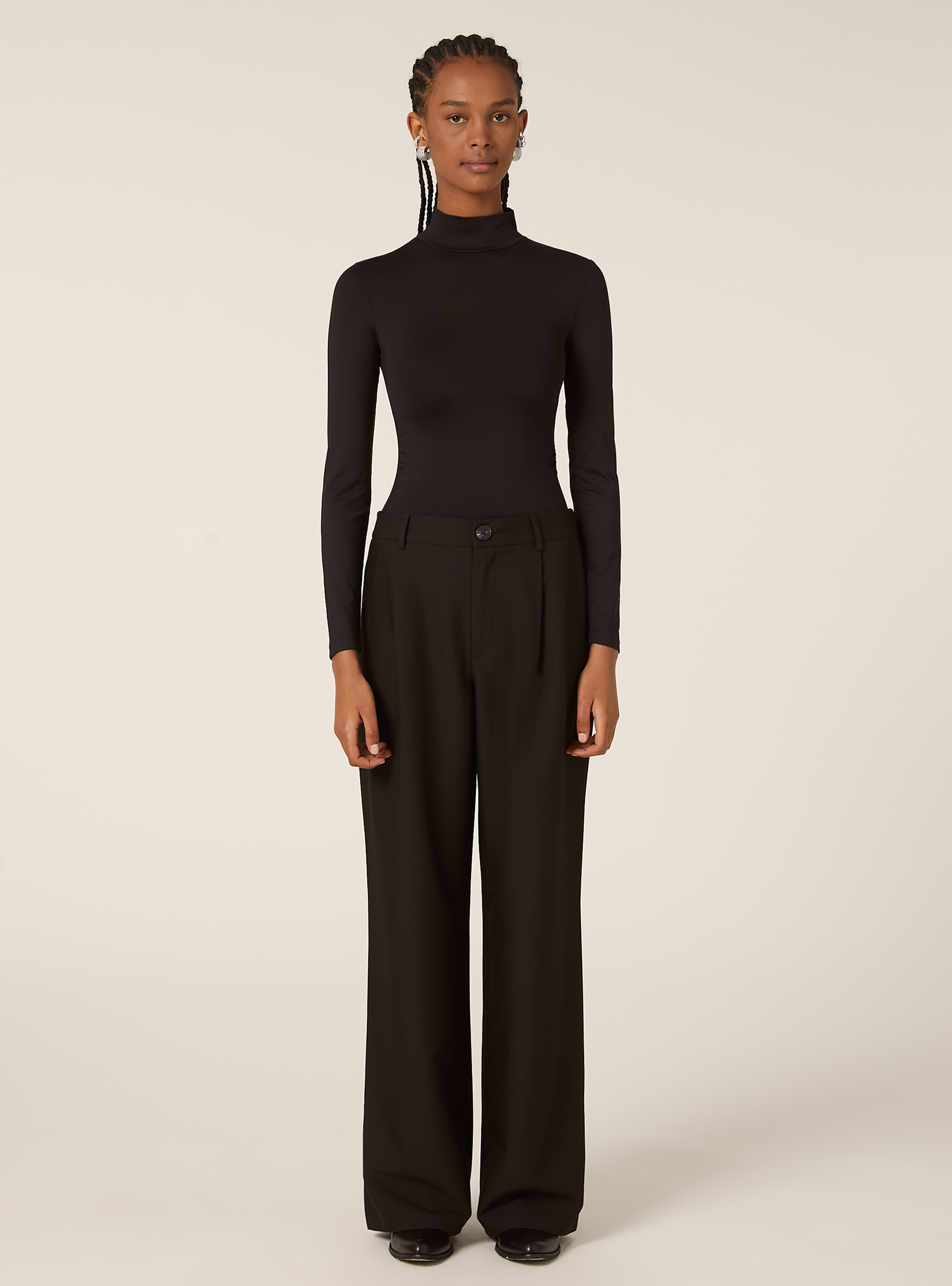 Pantalon ajust&eacute; avec pinces, BK1 BLACK