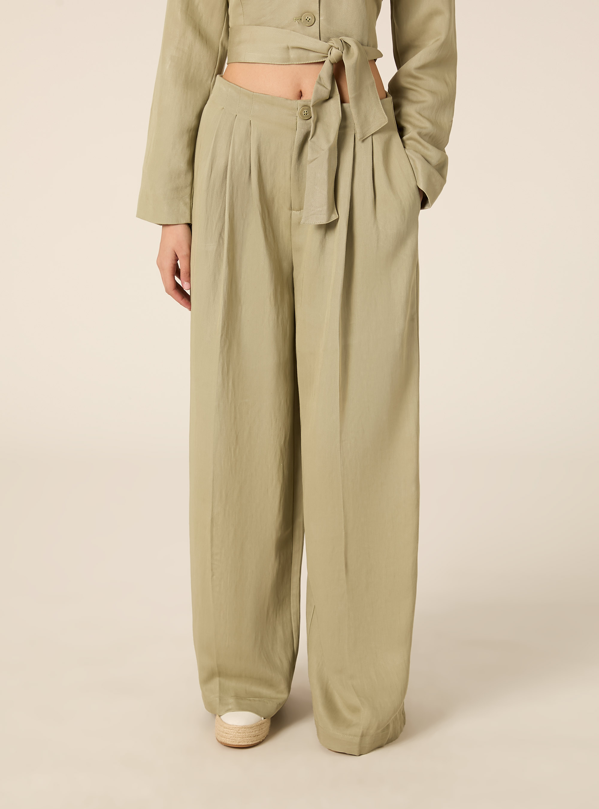 Weit geschnittene Hose aus Twill, GN3 GREEN LIGHT