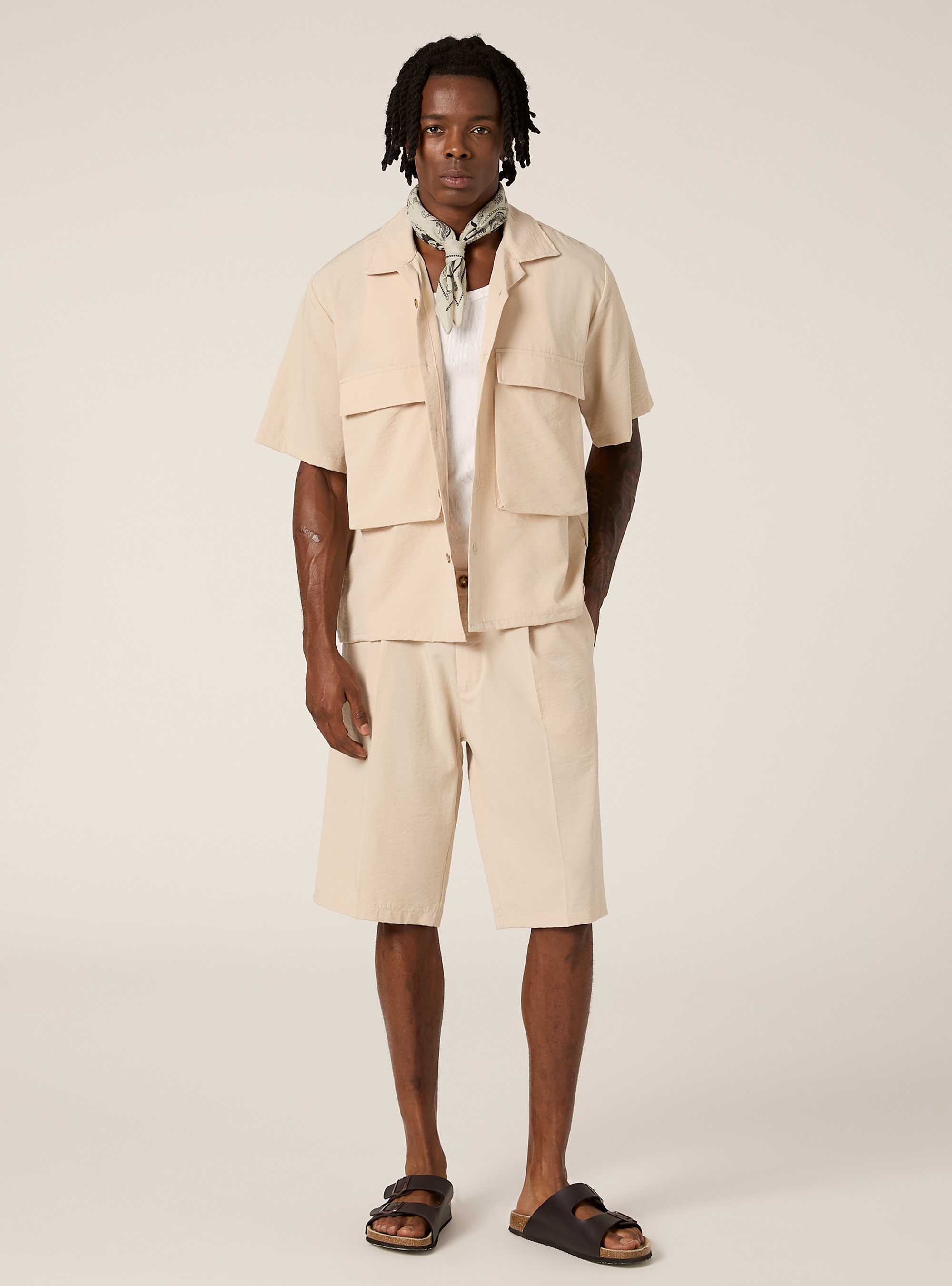 Bermuda l&eacute;ger avec plis, BG2 BEIGE MEDIUM