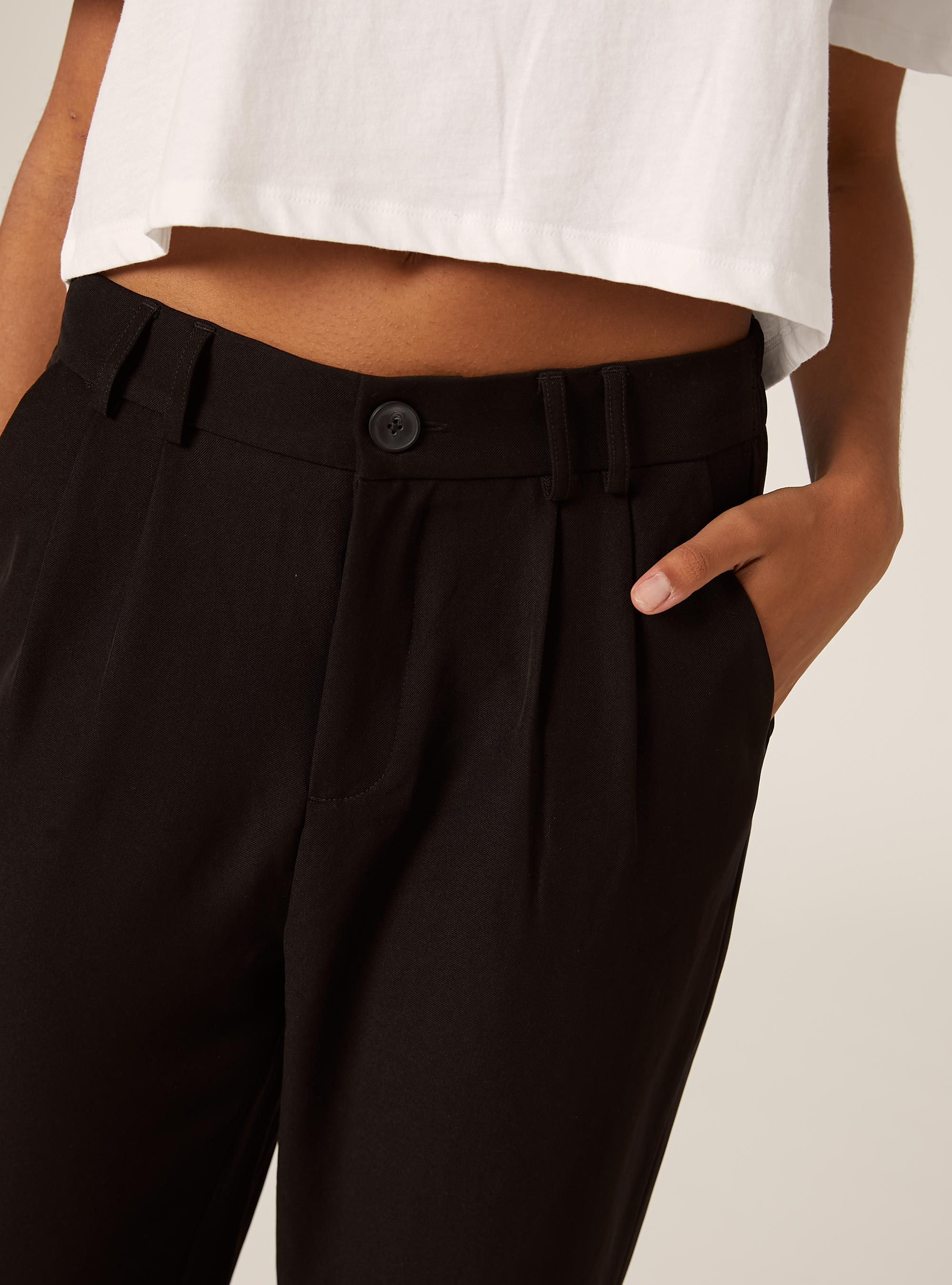 Pantalon &agrave; pinces coupe classique, BK1 BLACK
