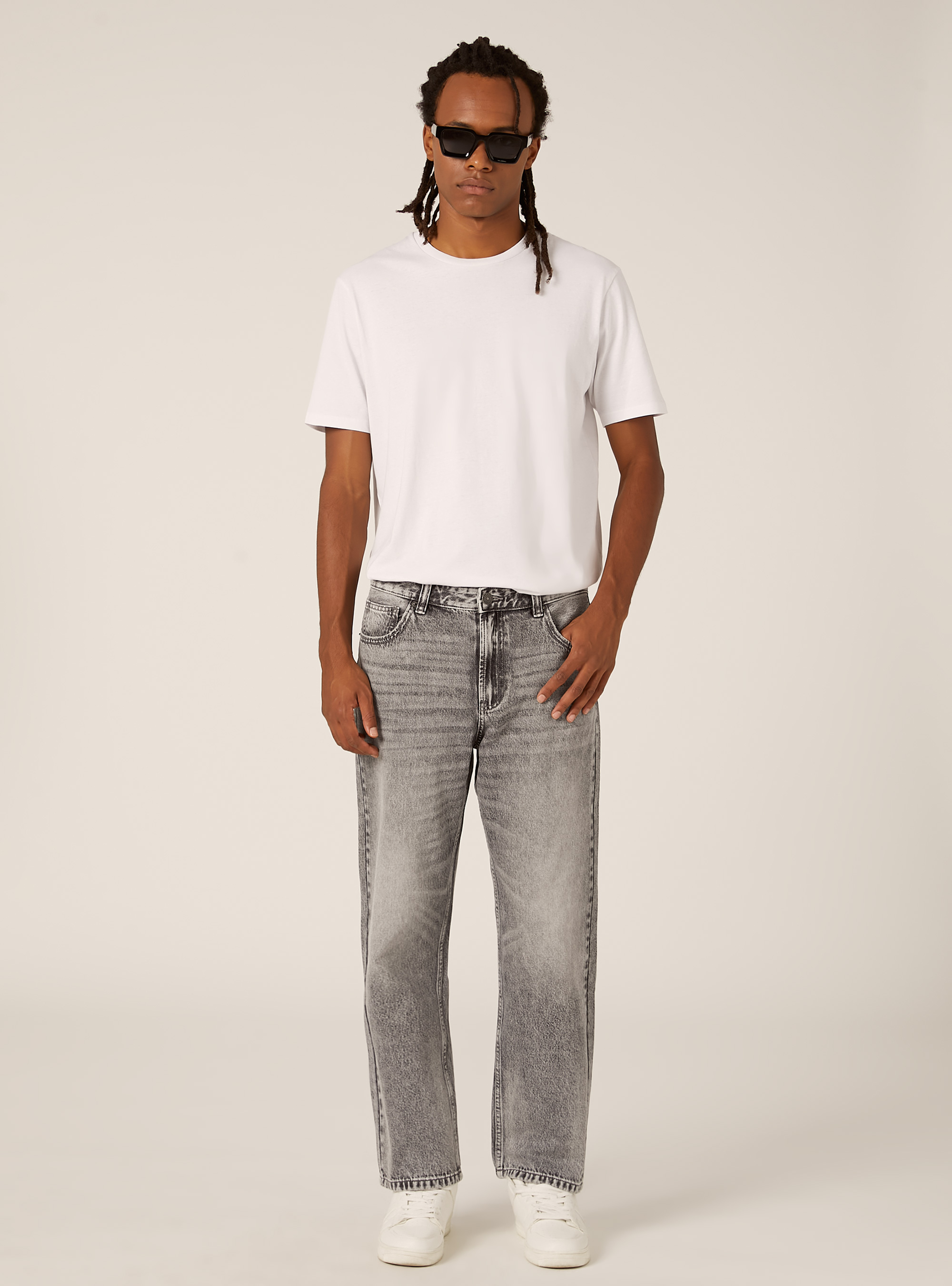Jeans coupe fusel&eacute;e, D00G GREY