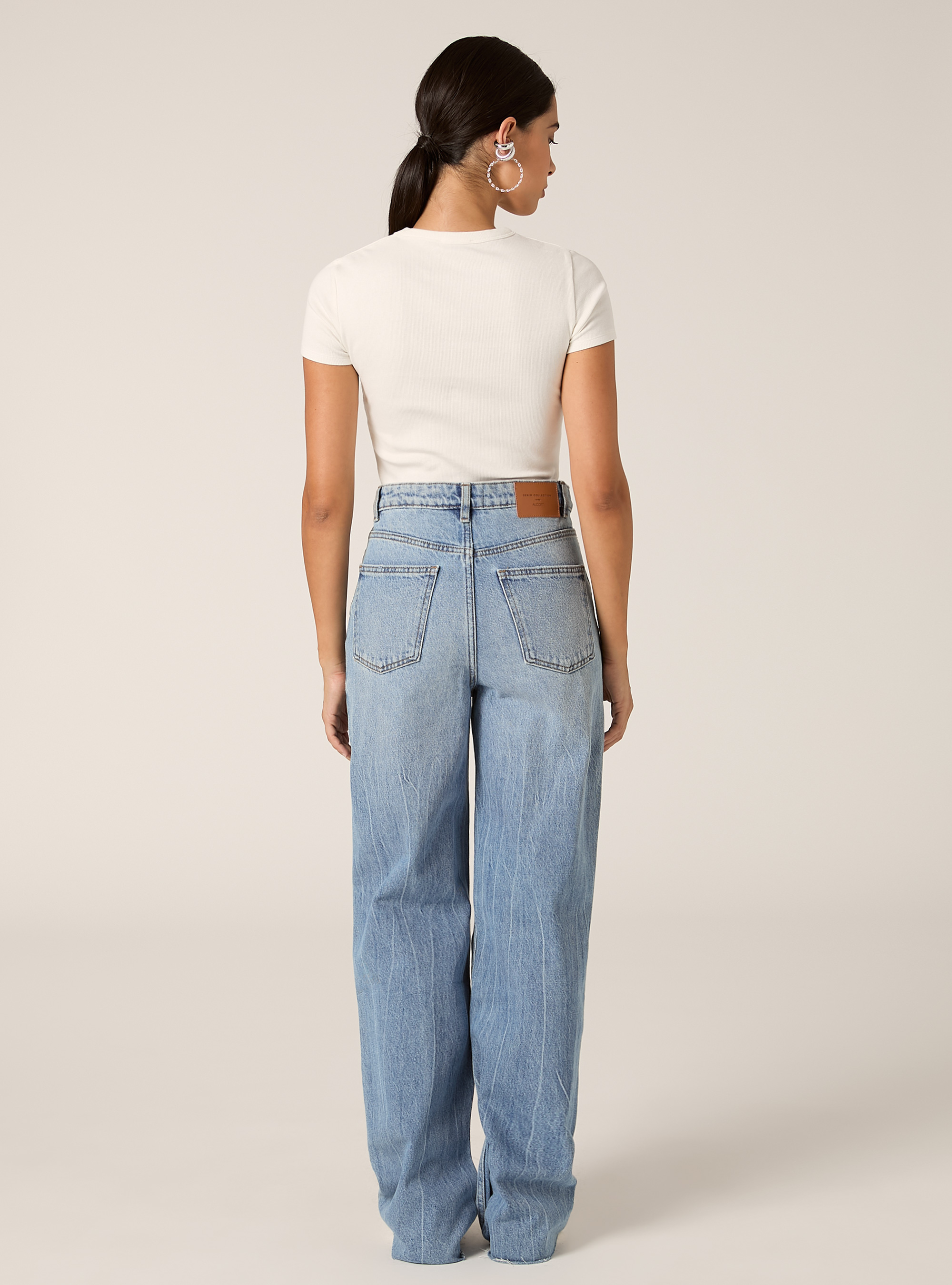 Cropped-T-Shirt mit College-Print, WH1 OFF WHITE