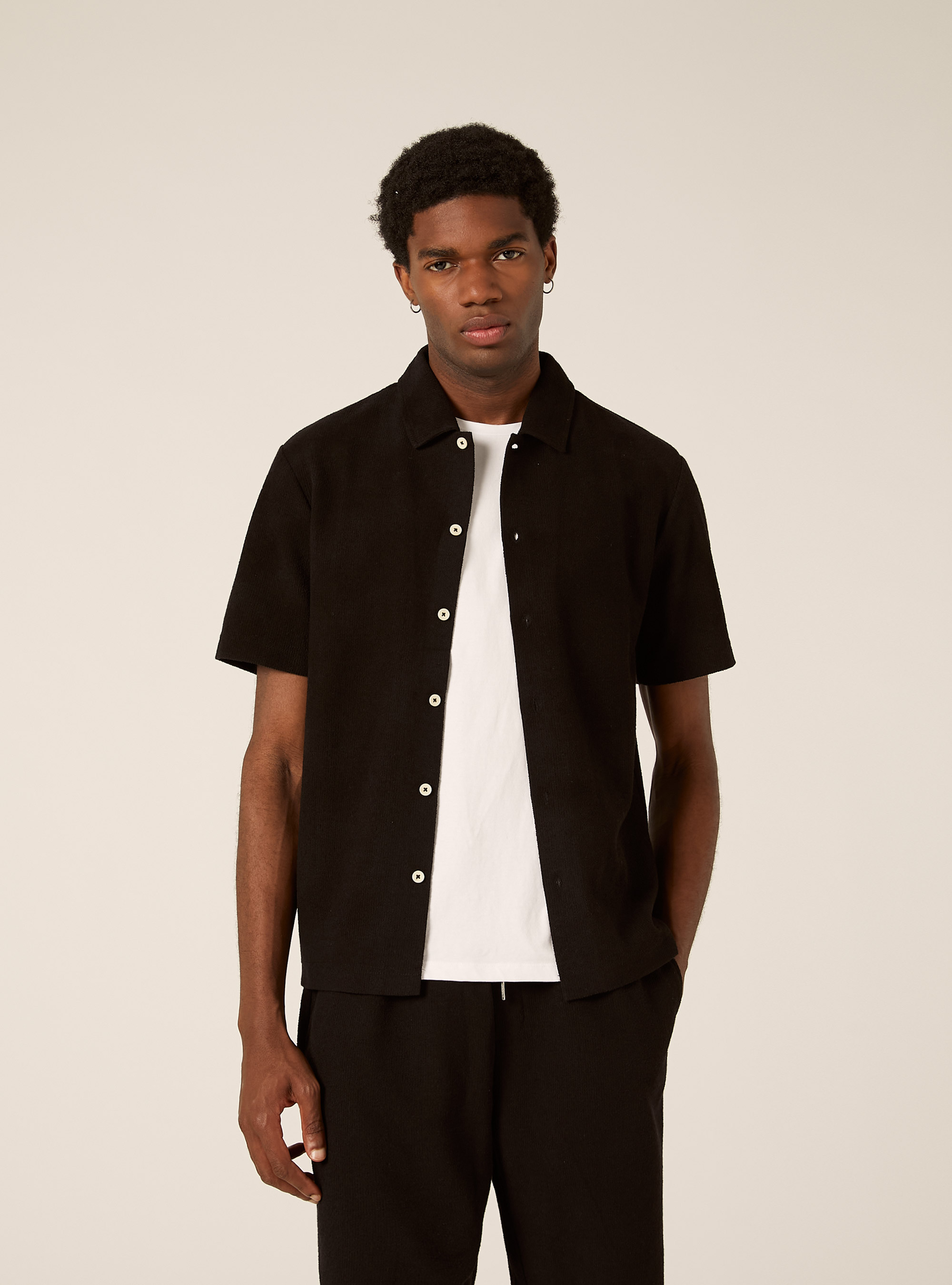 Chemise &agrave; manches courtes textur&eacute;e, BK1 BLACK