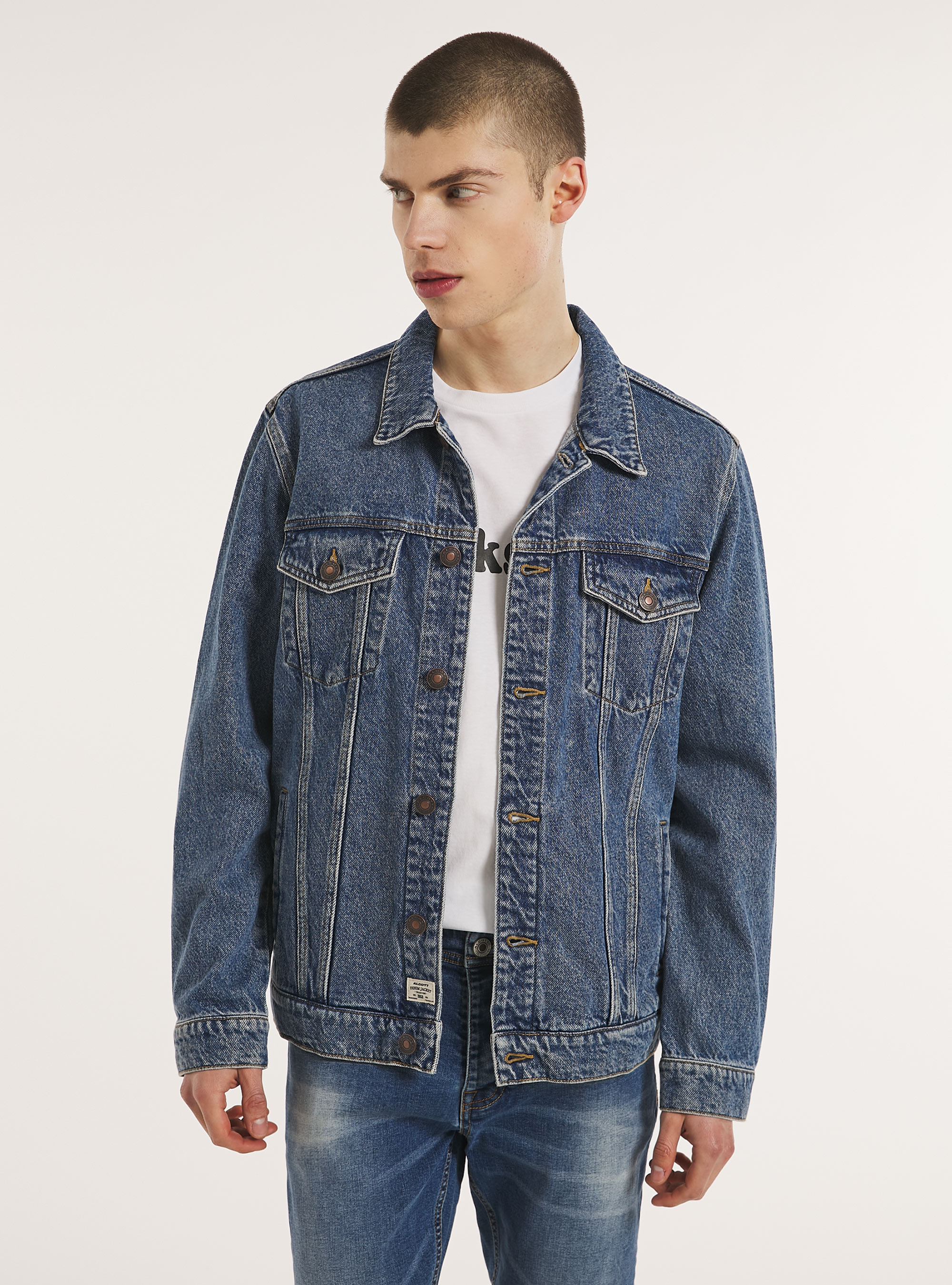 Veste en denim &agrave; coupe r&eacute;guli&egrave;re, D003 MEDIUM BLUE