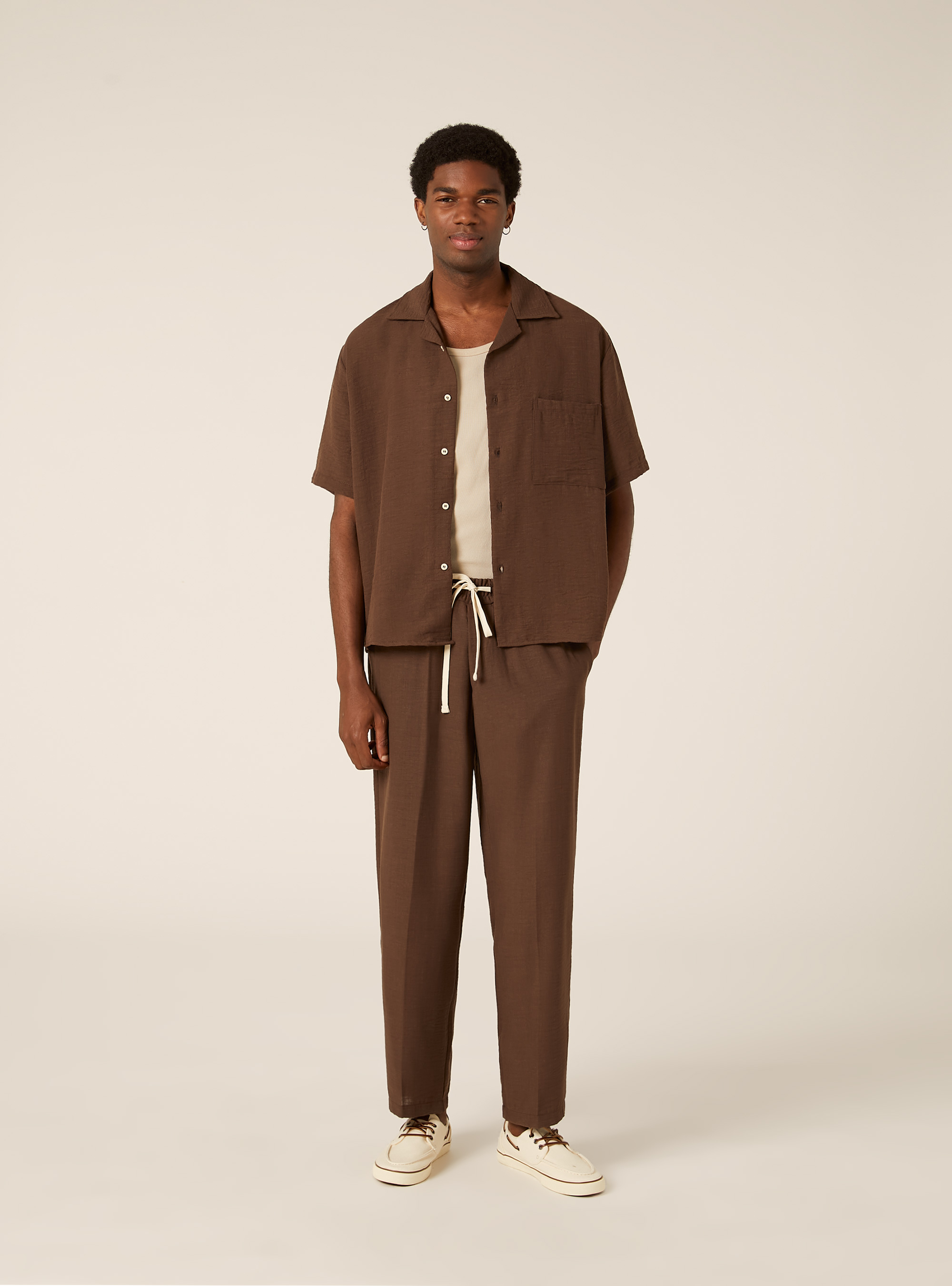 Pantal&oacute;n de Pernera Recta en Tejido Flam&eacute;, BG2 BEIGE MEDIUM