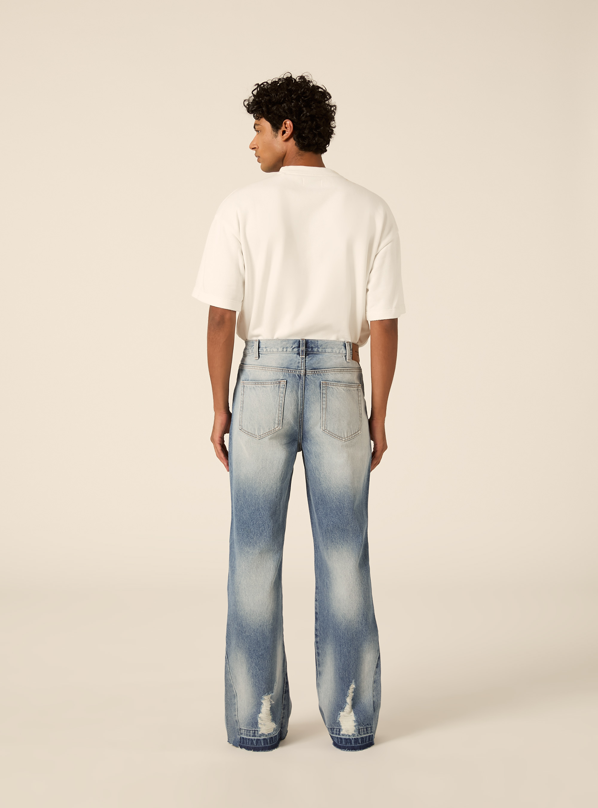 Jean bootcut avec d&eacute;chirures et finition vintage, D006 AZURE