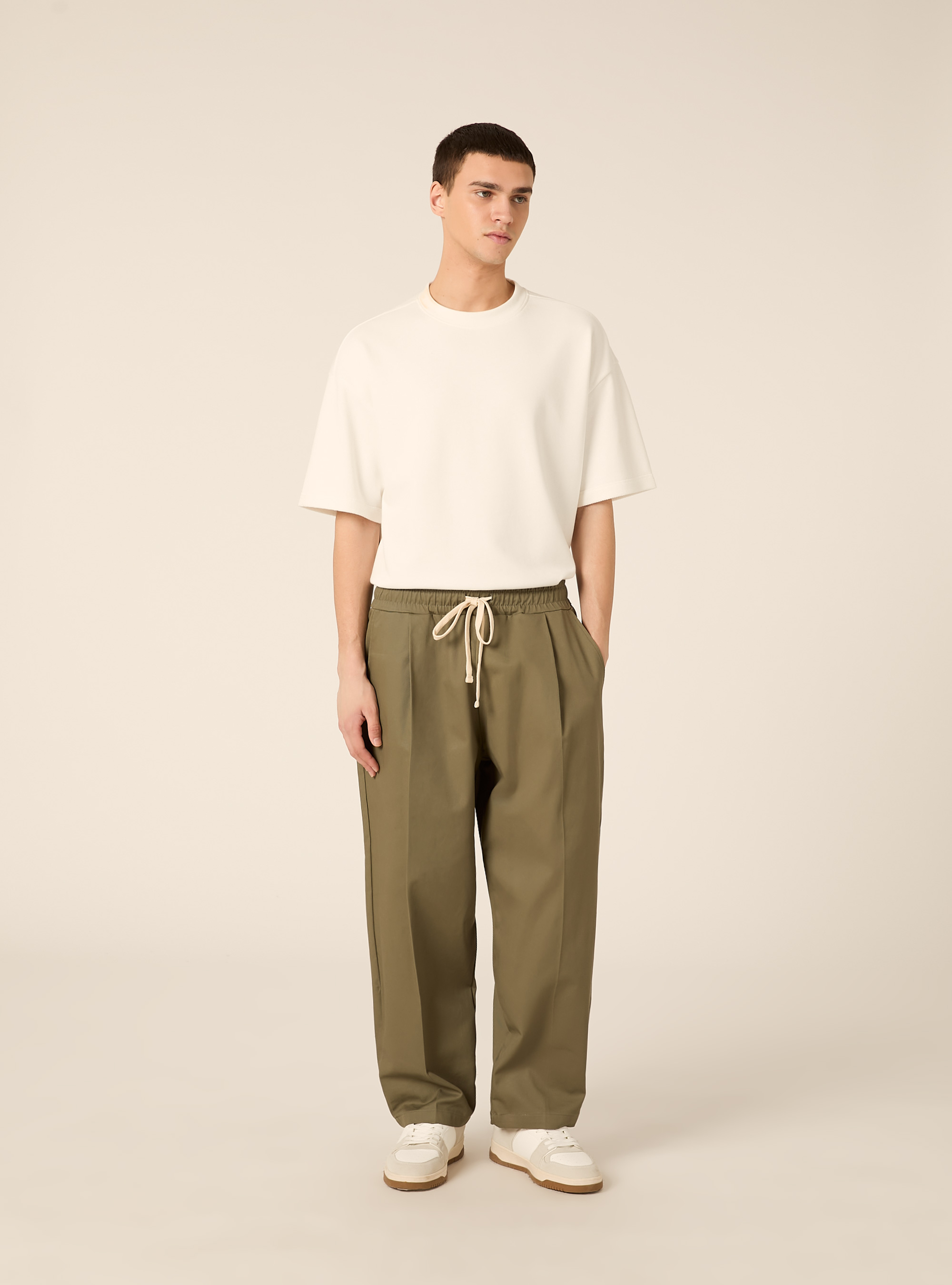 Balloon-fit trousers, KY2 KAKY MEDIUM