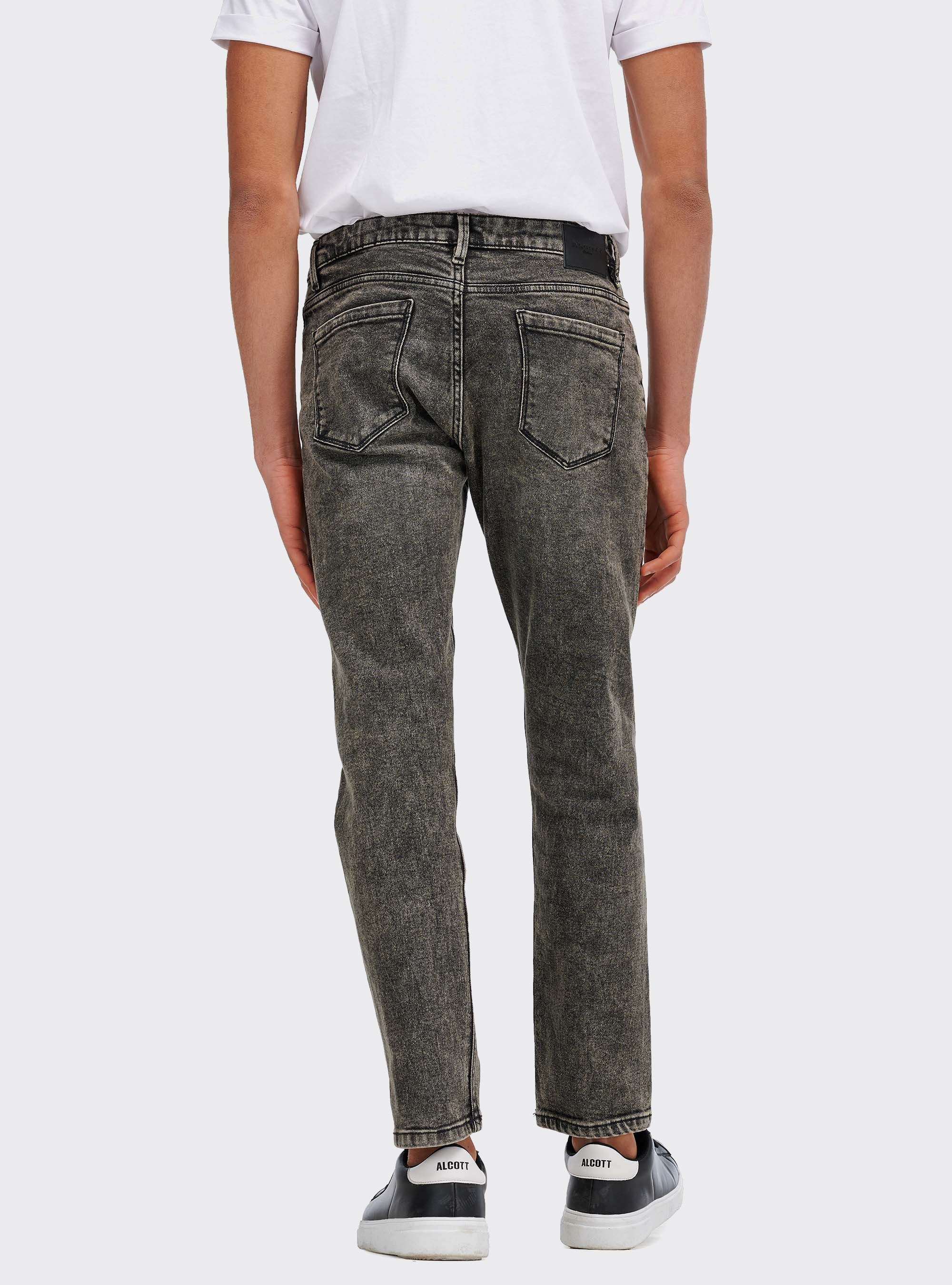 Jeans slim fit de algod&oacute;n org&aacute;nico, GRIS