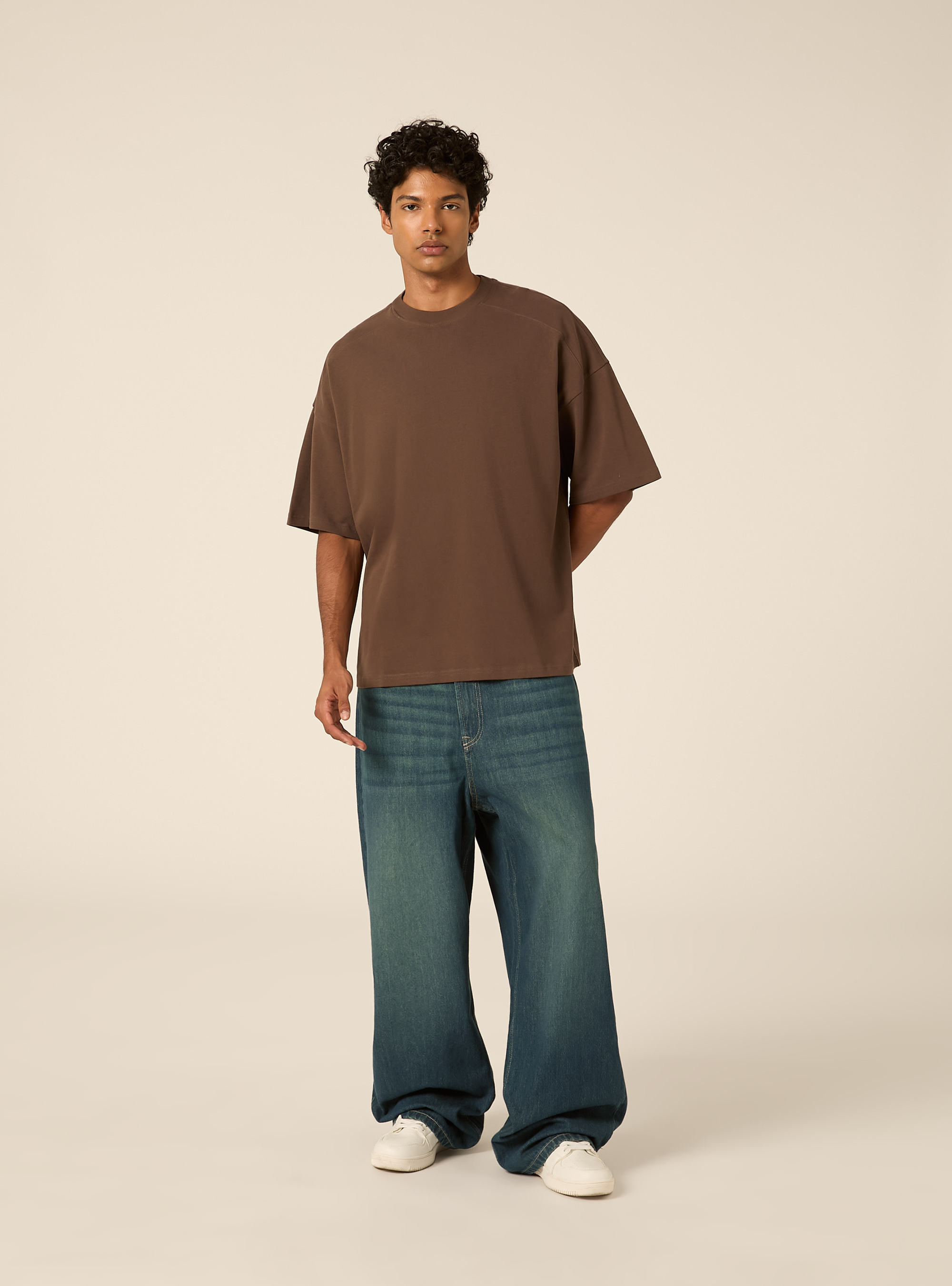 Boxy fit short sleeve tee with dropped shoulders, BR1 BROWN DARK