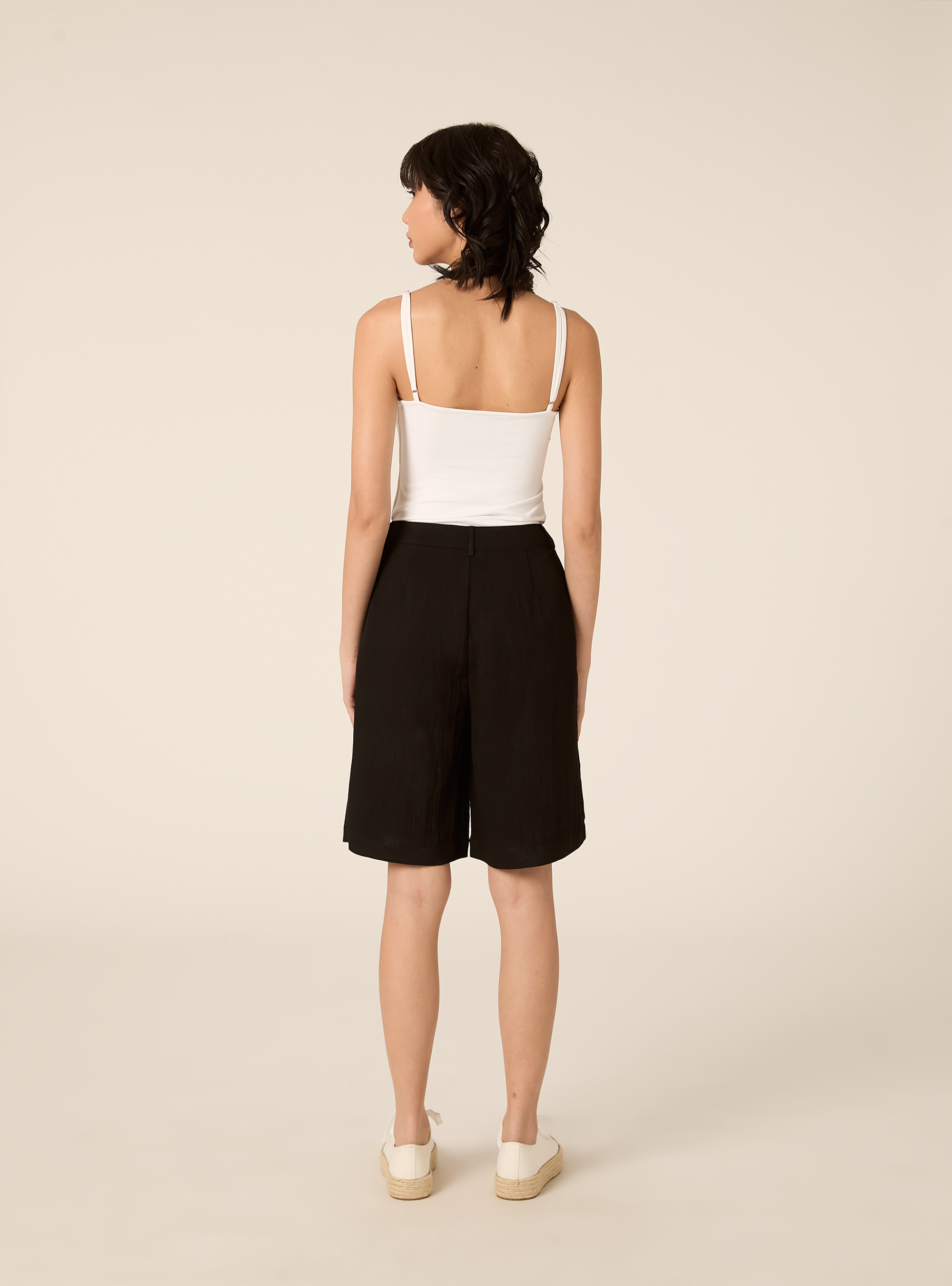 Bermuda ajust&eacute; en serg&eacute;, BK1 BLACK