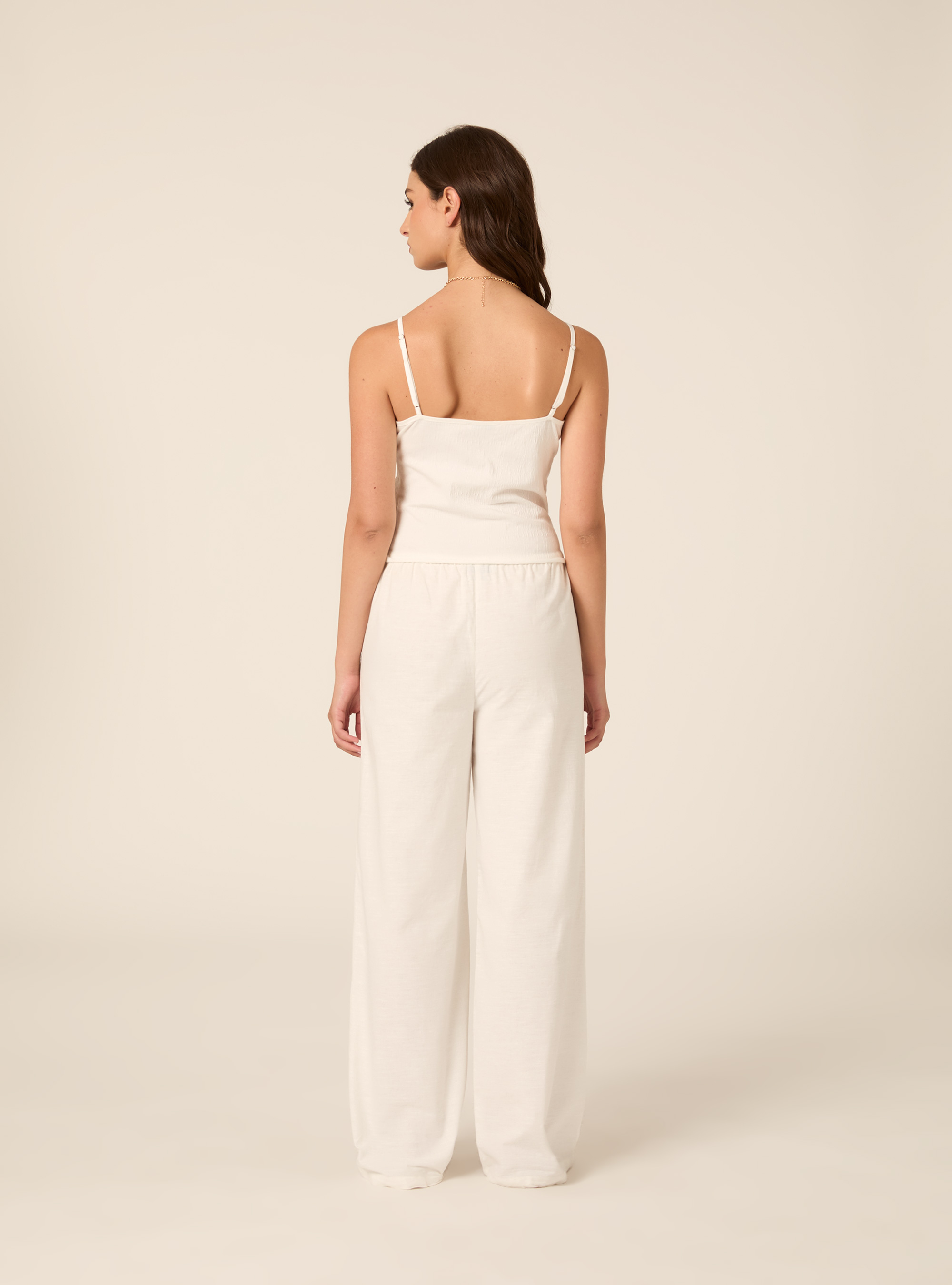 Top Caraco &agrave; Fines Bretelles et Encolure Fronc&eacute;e, WH3 WHITE