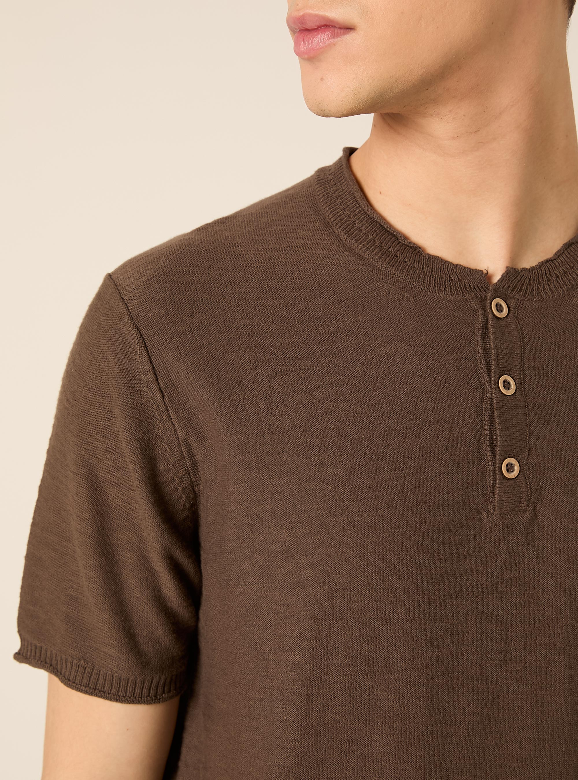Kurzarmpullover mit Henley-Ausschnitt, BR2 BROWN MEDIUM